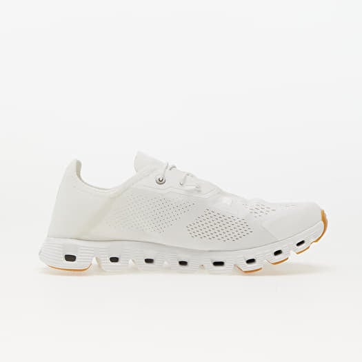 On W Cloud 5 Coast Undyed-White/ White | Queens