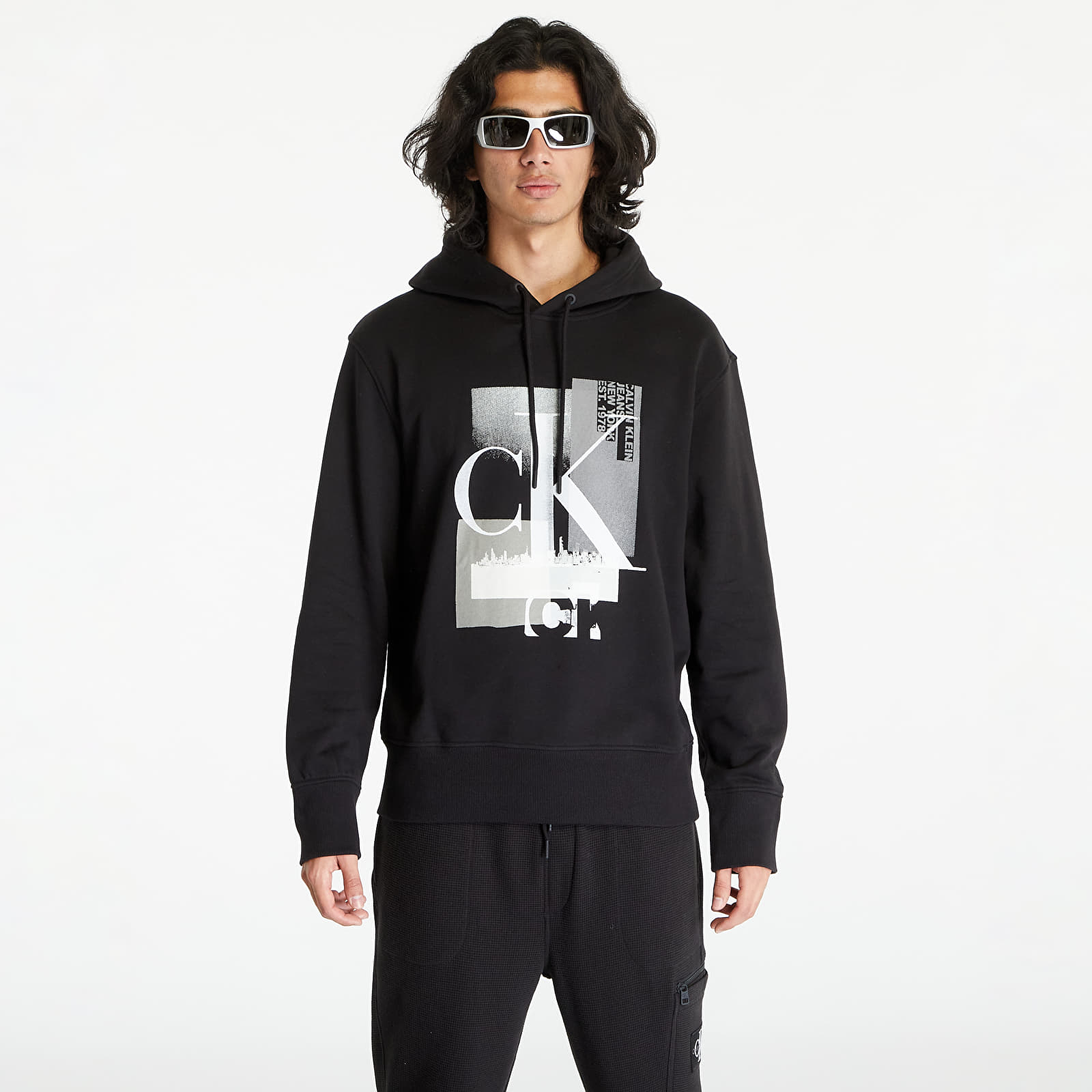 Hoodies and sweatshirts  Calvin Klein Jeans Connected Layer Land Hoodie Black