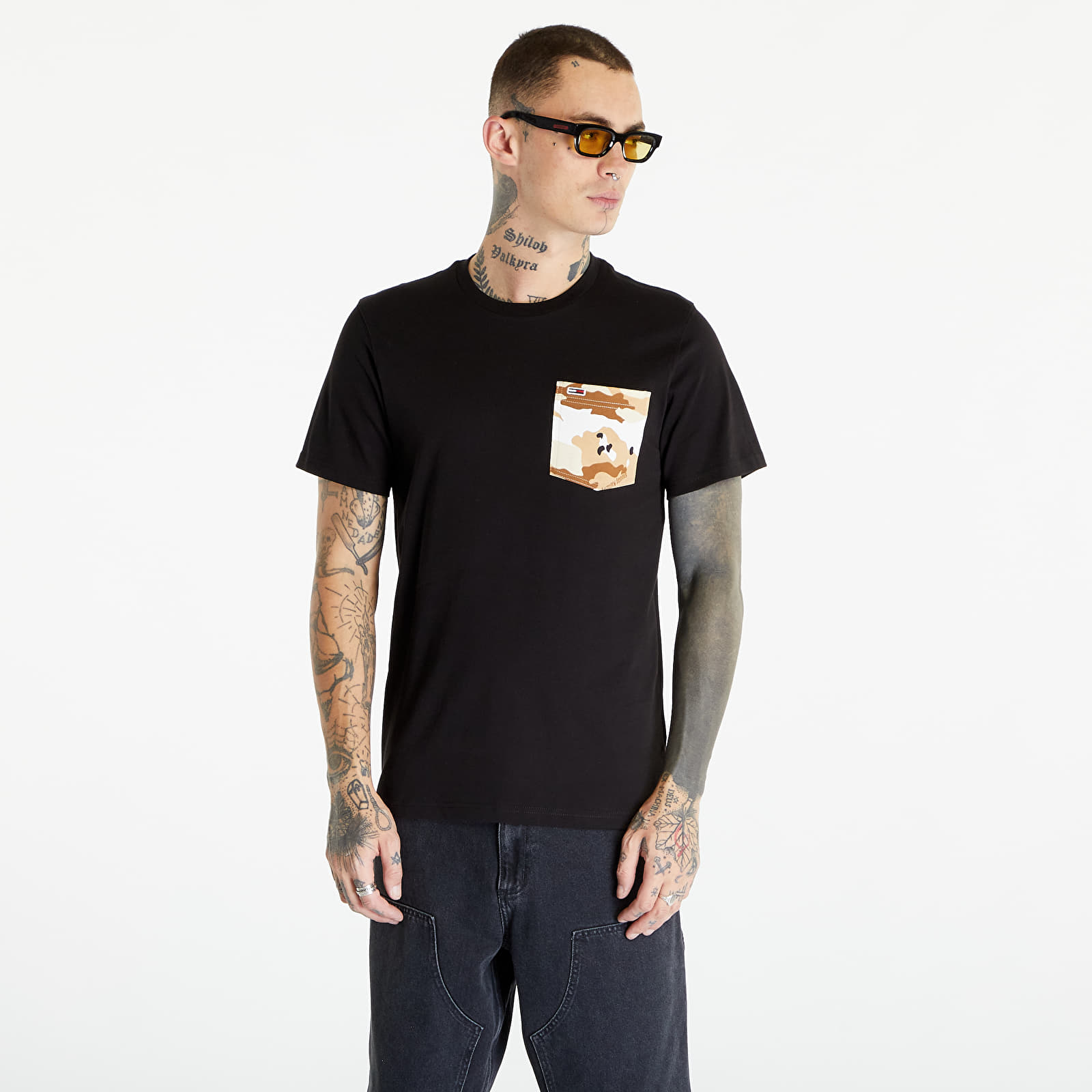 Pólók Tommy Jeans Regular Camo Pocket Short Sleeve Tee Black