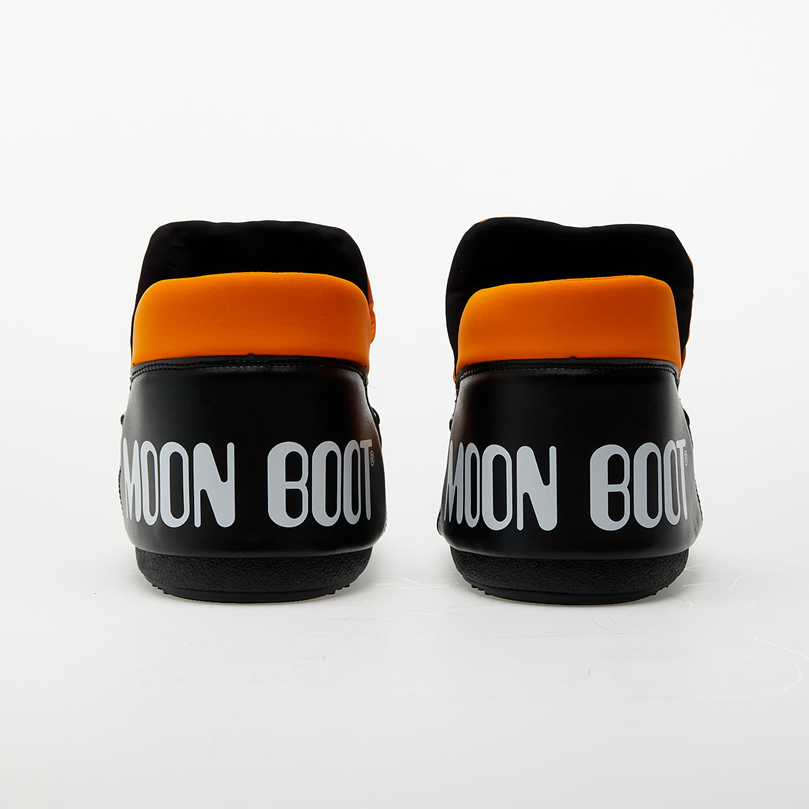 Vyriški sportbačiai ir batai Moon Boot Icon Pumps Bi-Color Black/ Sunny Orange