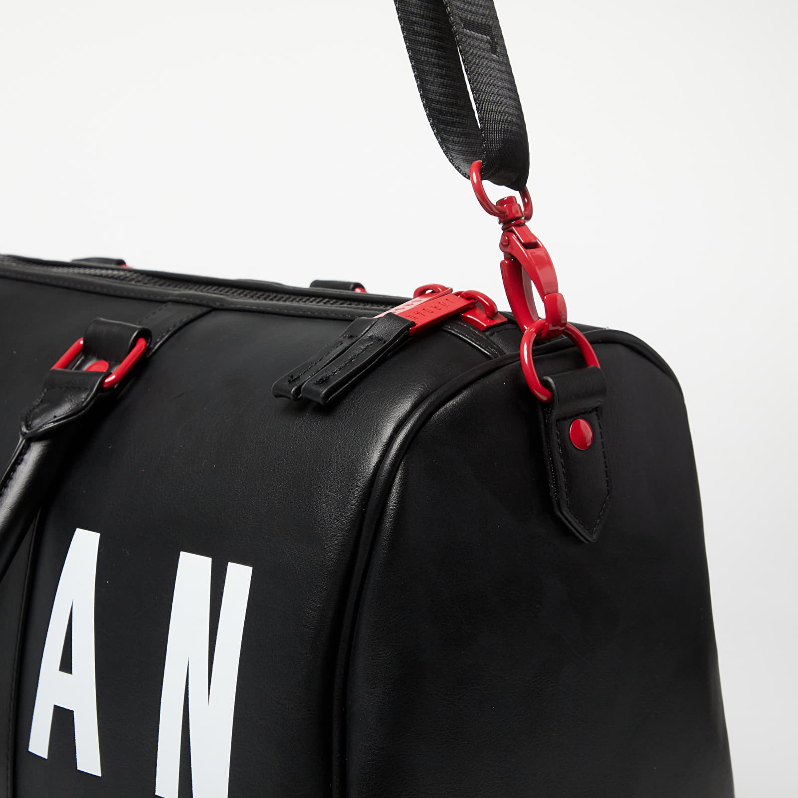 Jordan cheap jumpman duffle