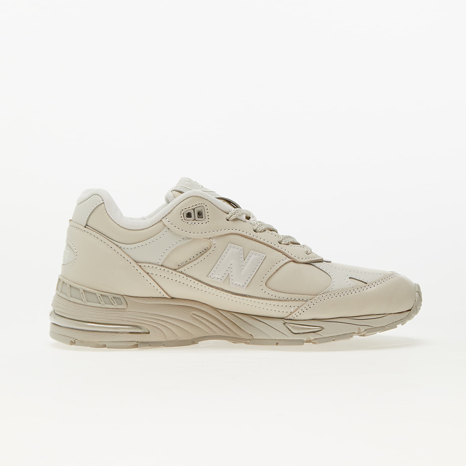 Women s sneakers and shoes New Balance 991 Made in UK Beige Queens