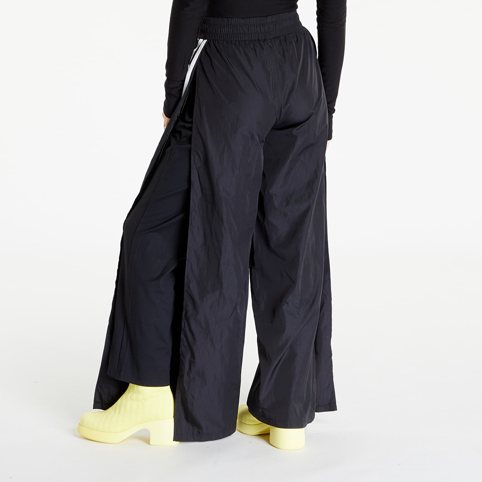 Calças adidas Originals Me Flared Pants Black
