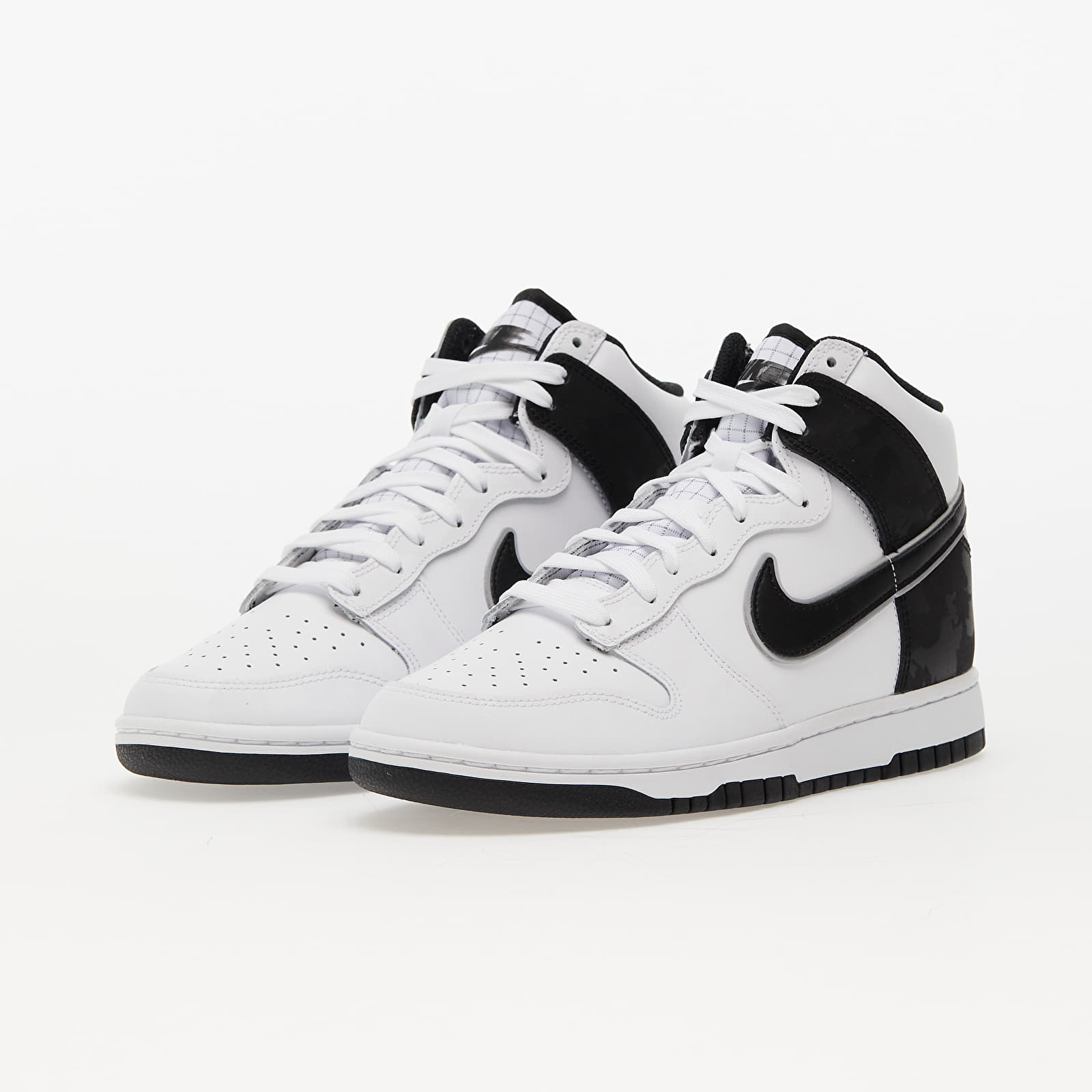 Men's sneakers and shoes Nike Dunk High Retro SE White/ Black-White