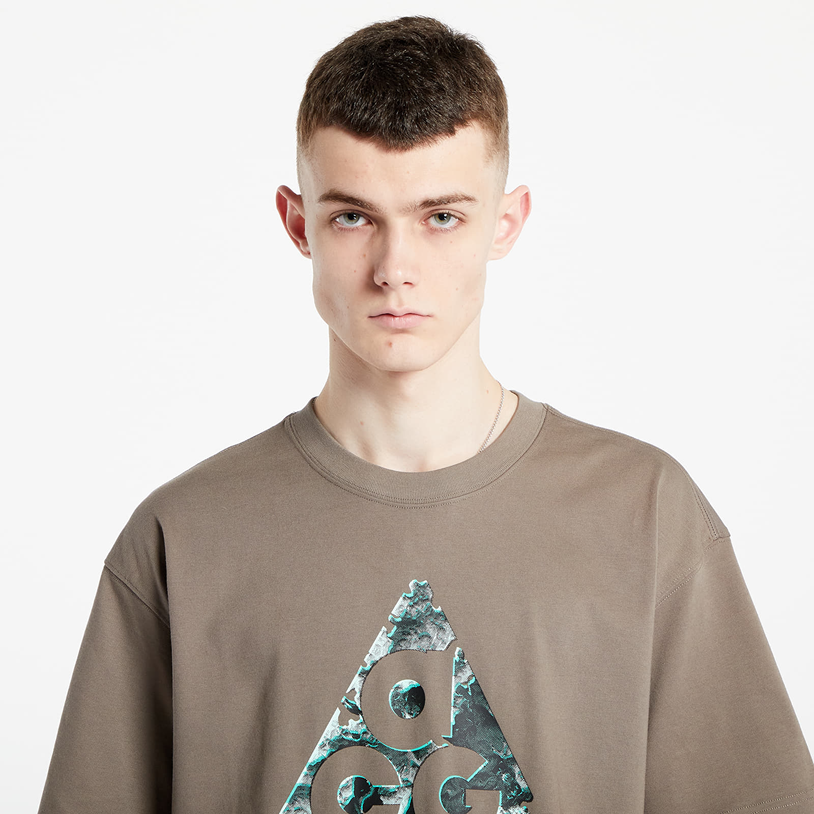 T-krekli Nike ACG Northwest's Cascade Mountain Range Tee Olive Grey