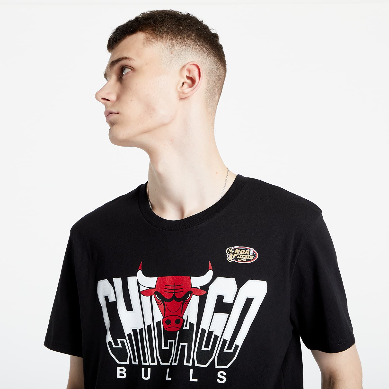 T-shirts Mitchell & Ness NBA Retrodome Tee Chicago Bulls Black
