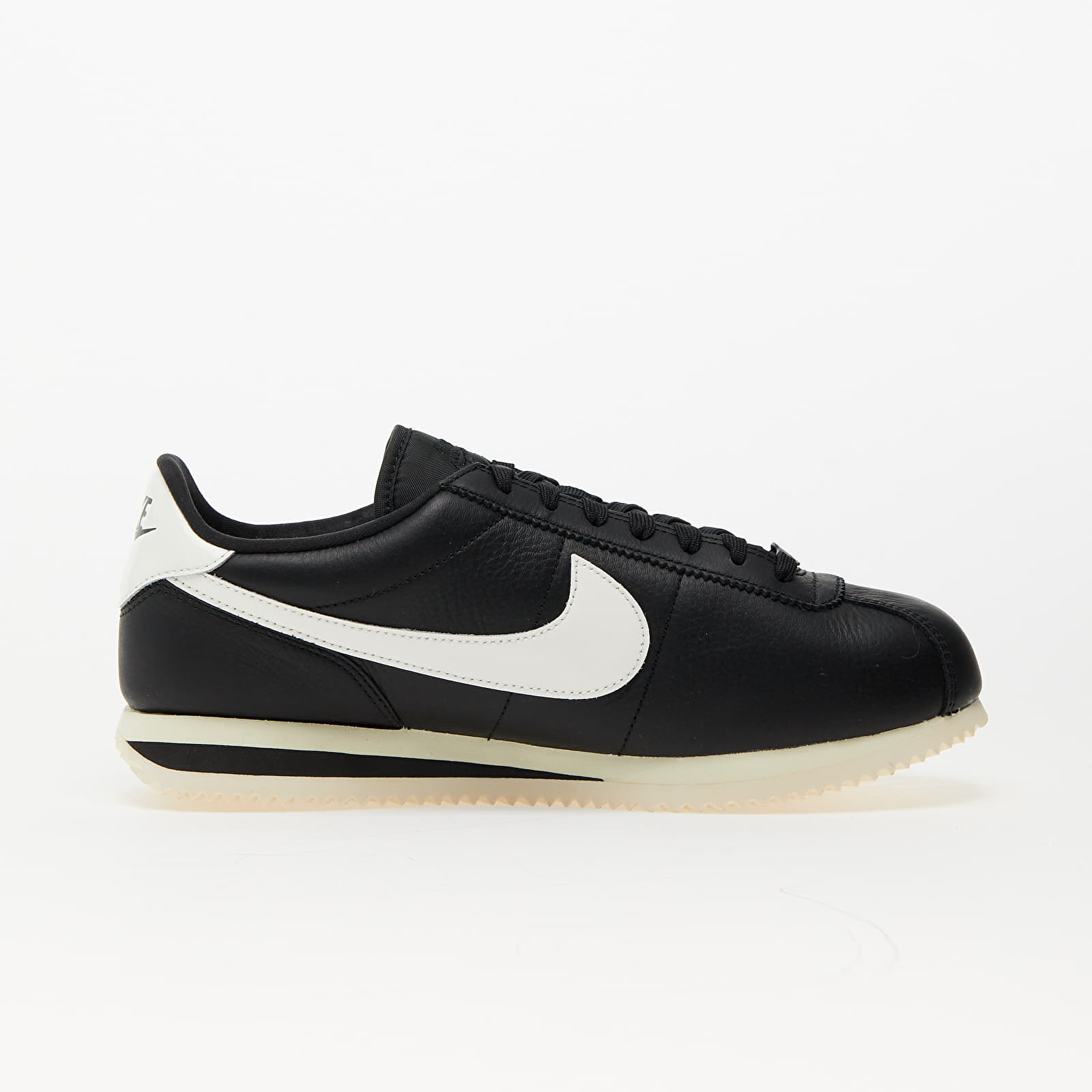 Naiste tossud ja kingad Nike W Cortez 23 Premium Black/ Sail-Alabaster