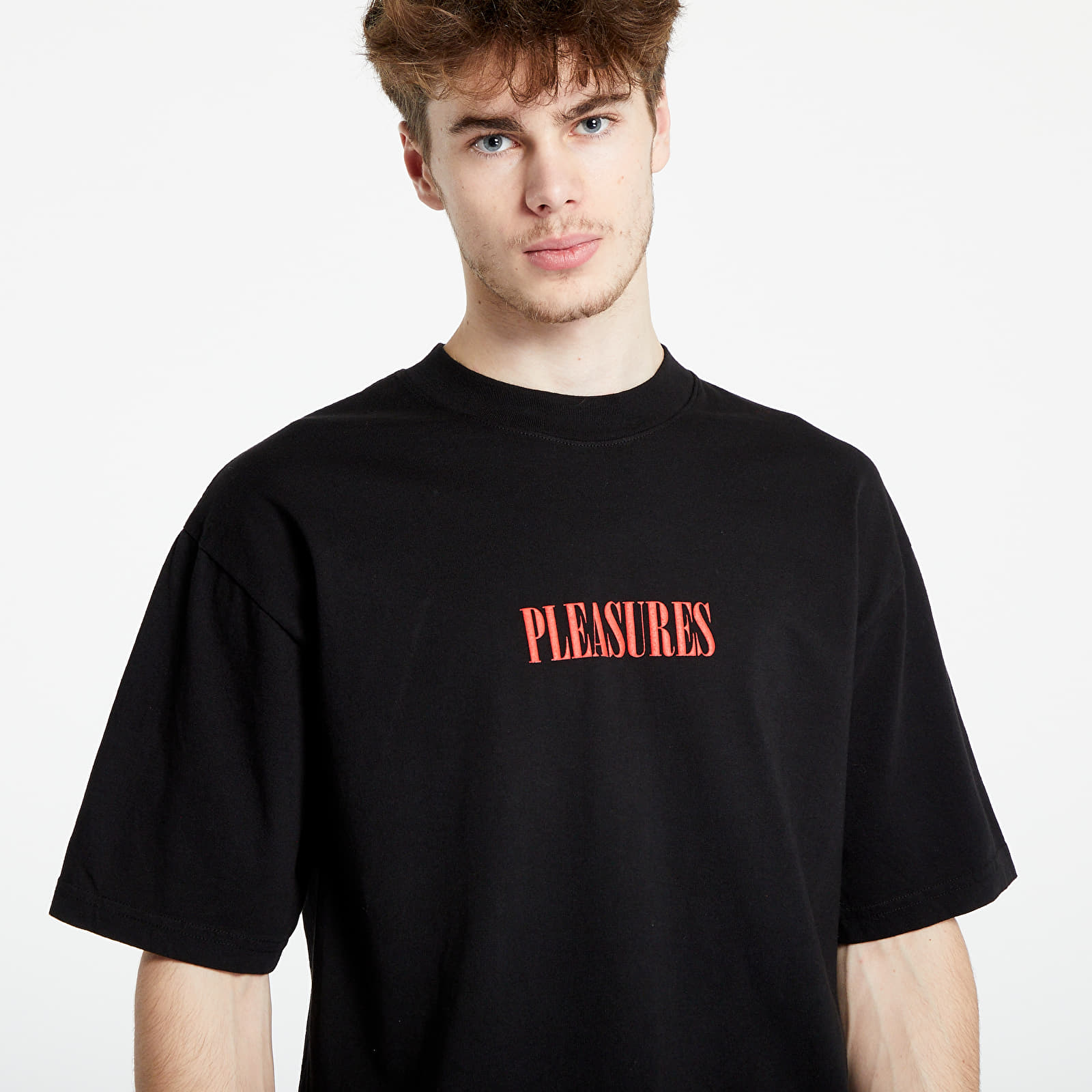 T Shirts PLEASURES Couch T Shirt Black Queens