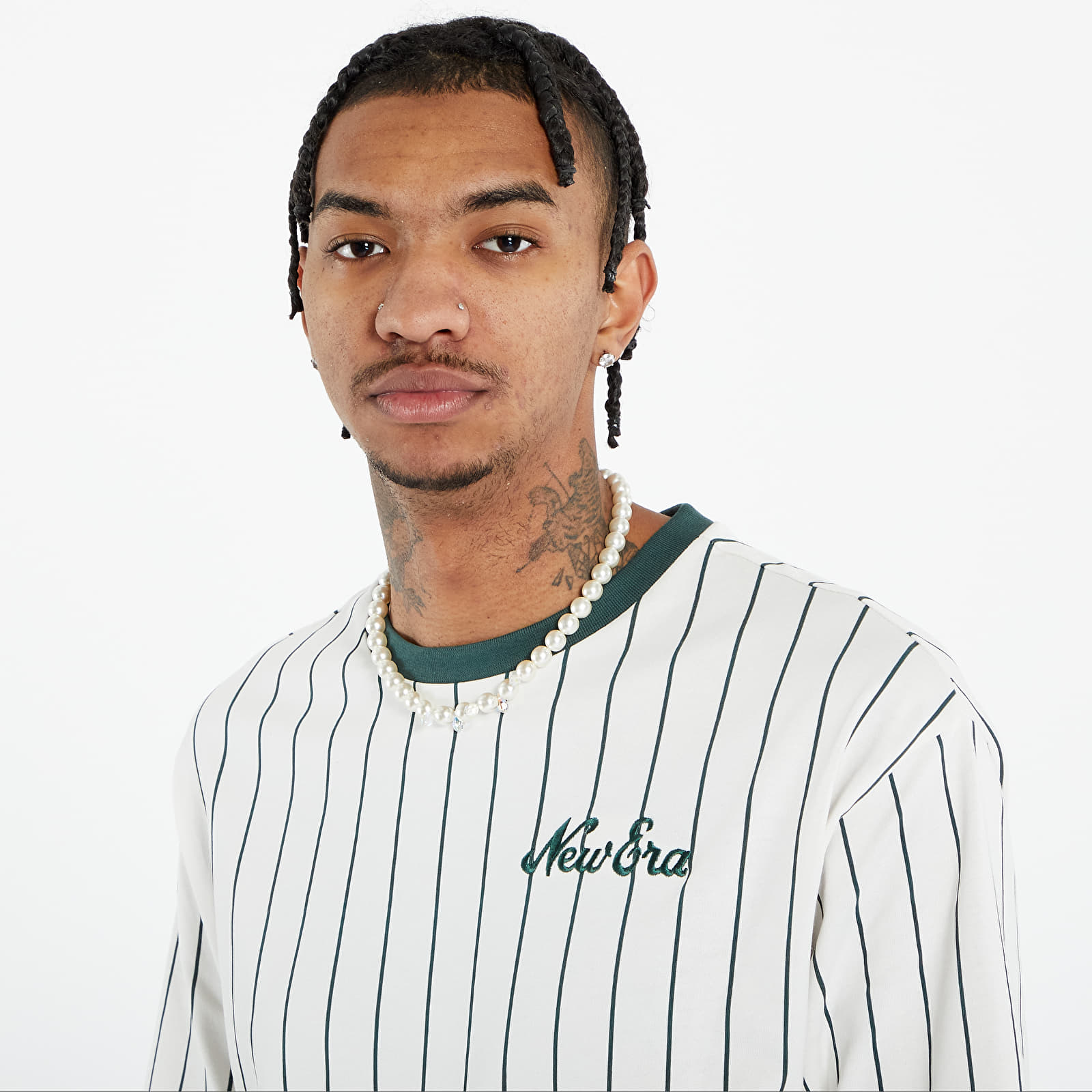 T-Shirts New Era Heritage Pinstripe Oversized Tee UNISEX Off White/ Dark Green