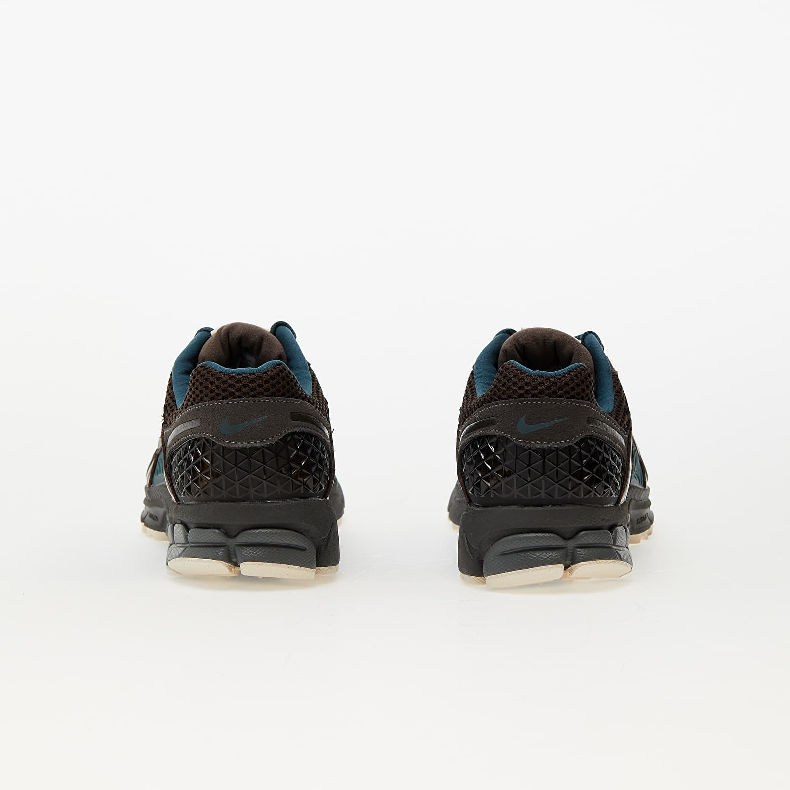 Încălțăminte și sneakerși pentru bărbați Nike Zoom Vomero 5 Premium Baroque Brown/ Medium Ash-Velvet Brown