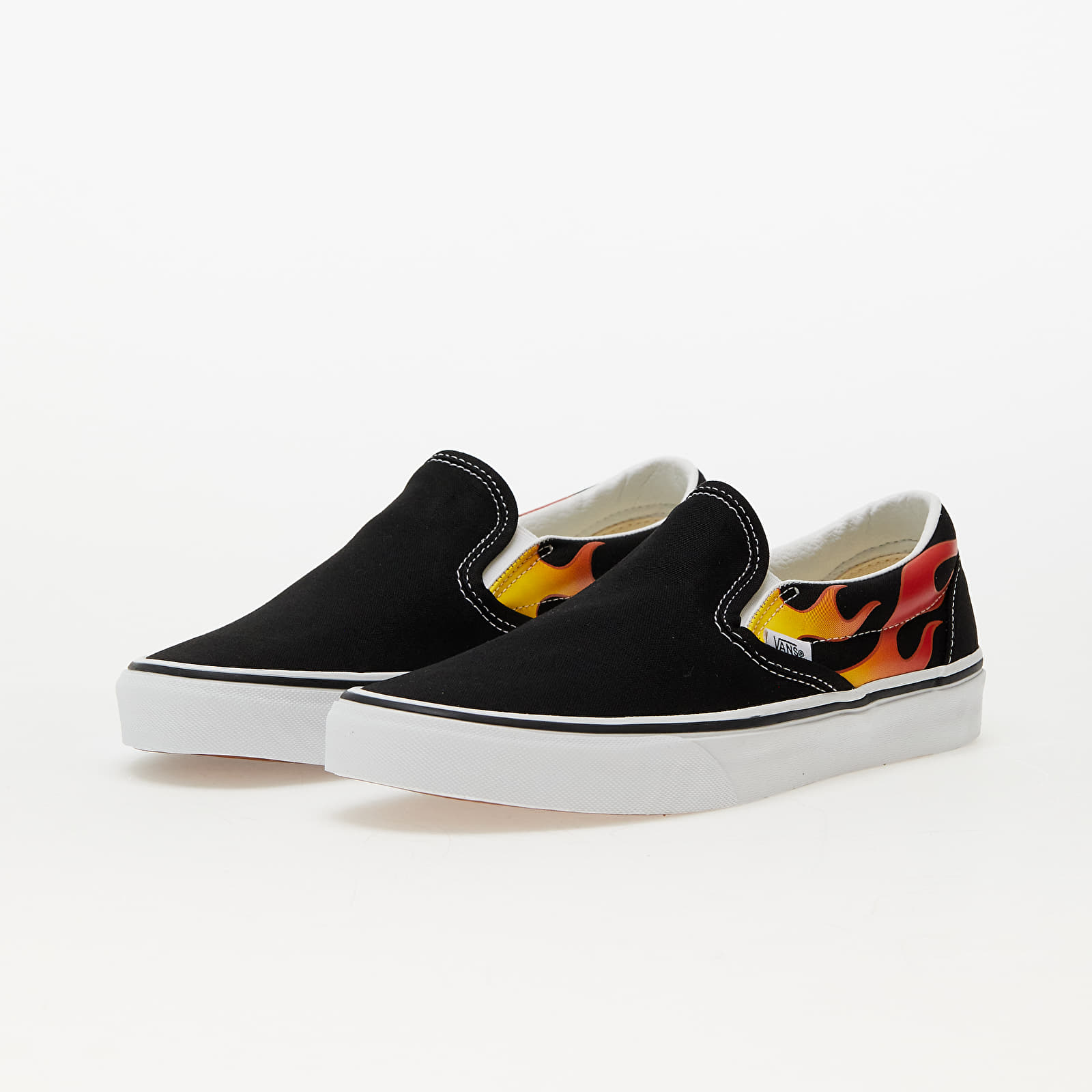 Men s sneakers and shoes Vans Classic Slip On flame Black Black Tr White Queens