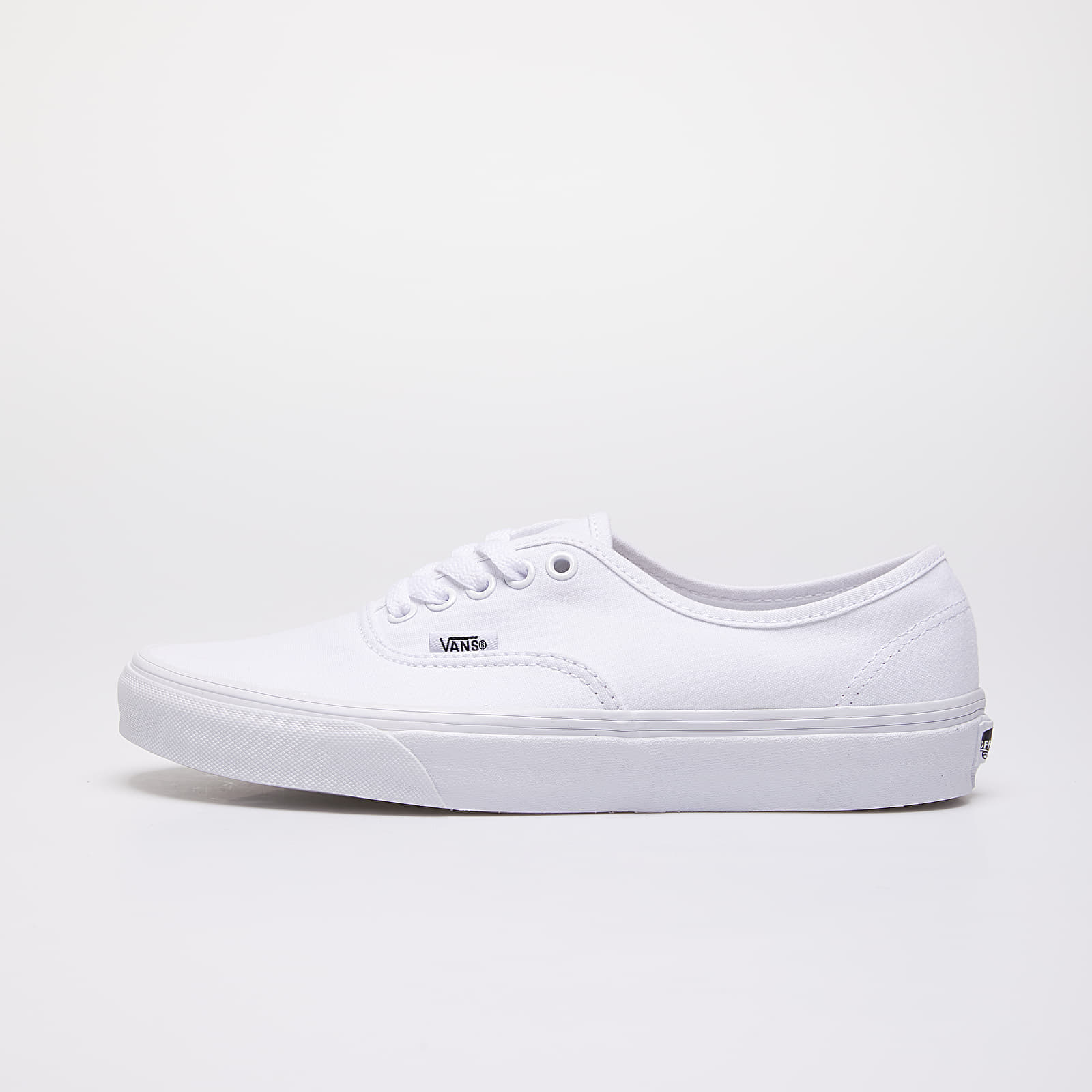 Men's sneakers and shoes Vans Authentic true white