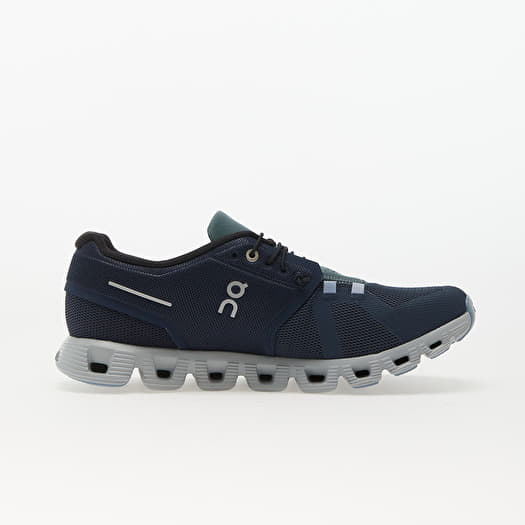 Scarpe e scarpe da ginnastica da uomo On M Cloud 5 Midnight Navy Queens