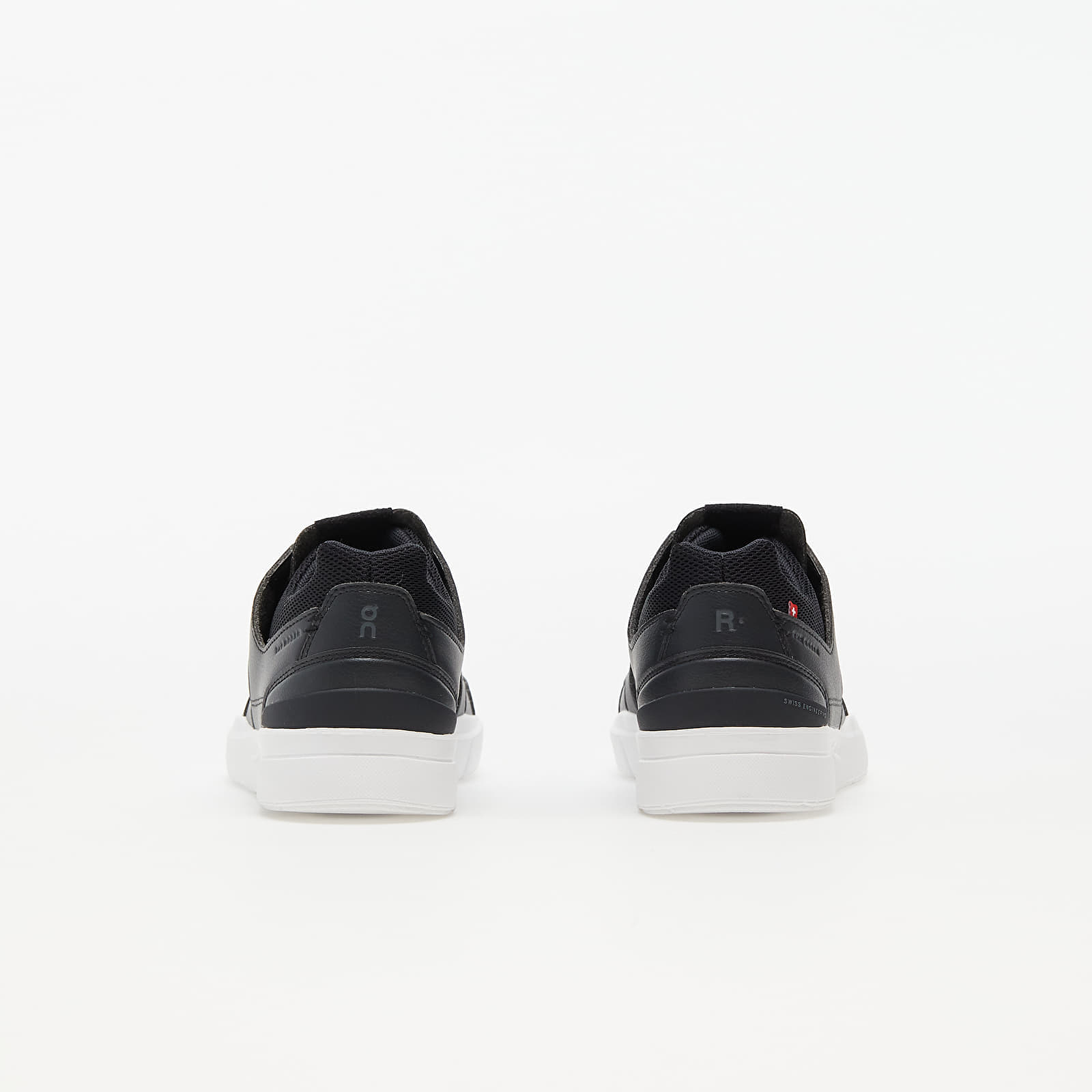 Women's sneakers and shoes On W The Roger Clubhouse Black/ White
