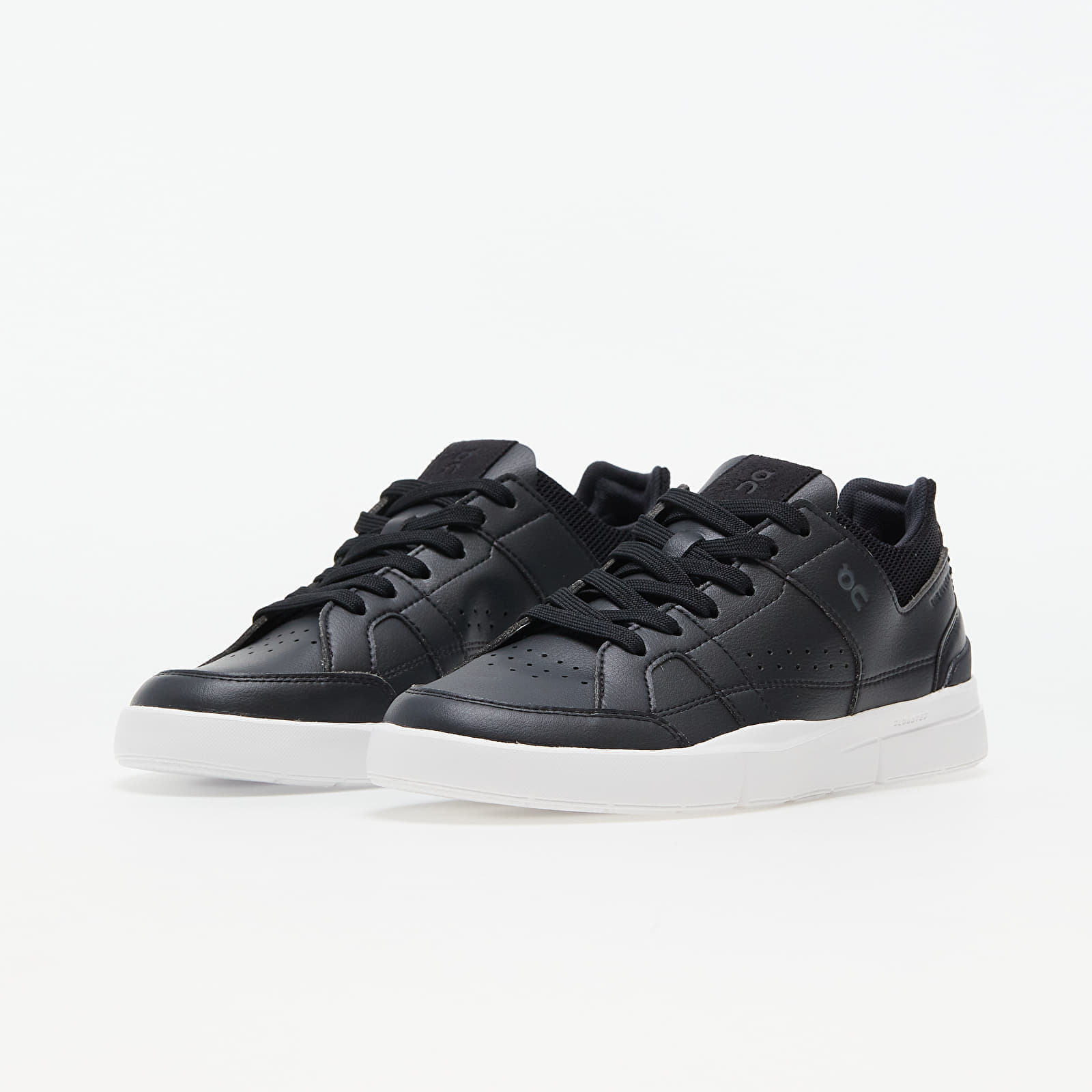 Women's sneakers and shoes On W The Roger Clubhouse Black/ White