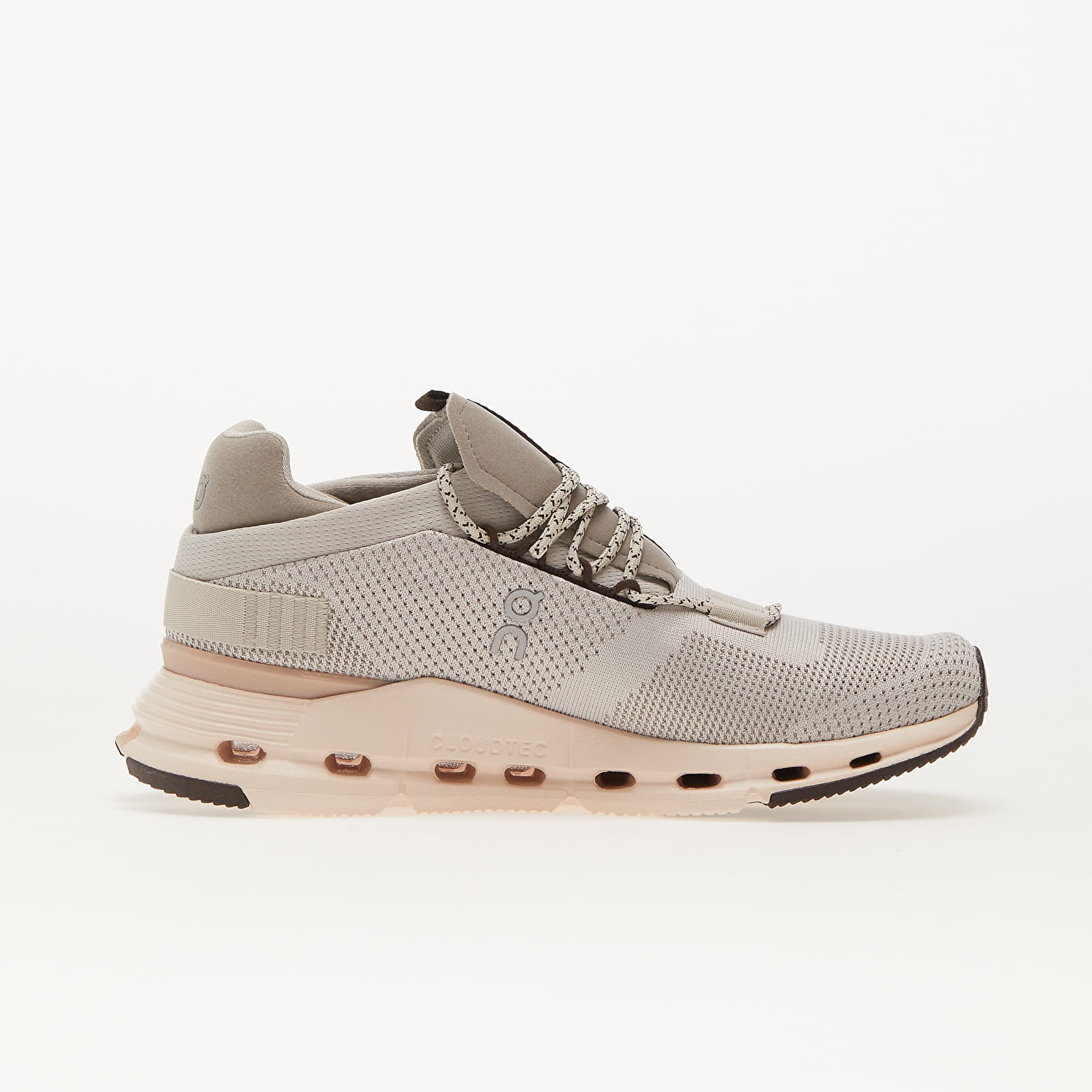 Women's sneakers and shoes On W Cloudnova Pearl/ Shell