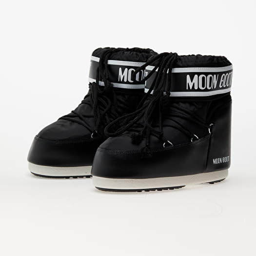 Nike trainers moon boot discount