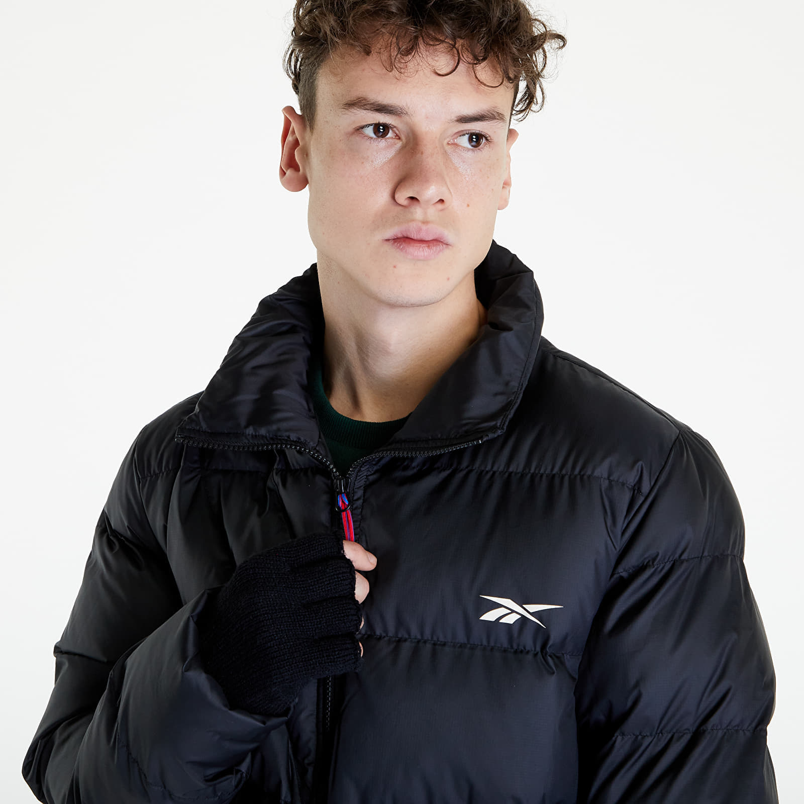 Bundy a kabáty Reebok Outerwear Urban Synthetic Down Bomber Jacket UNISEX Black/ Black