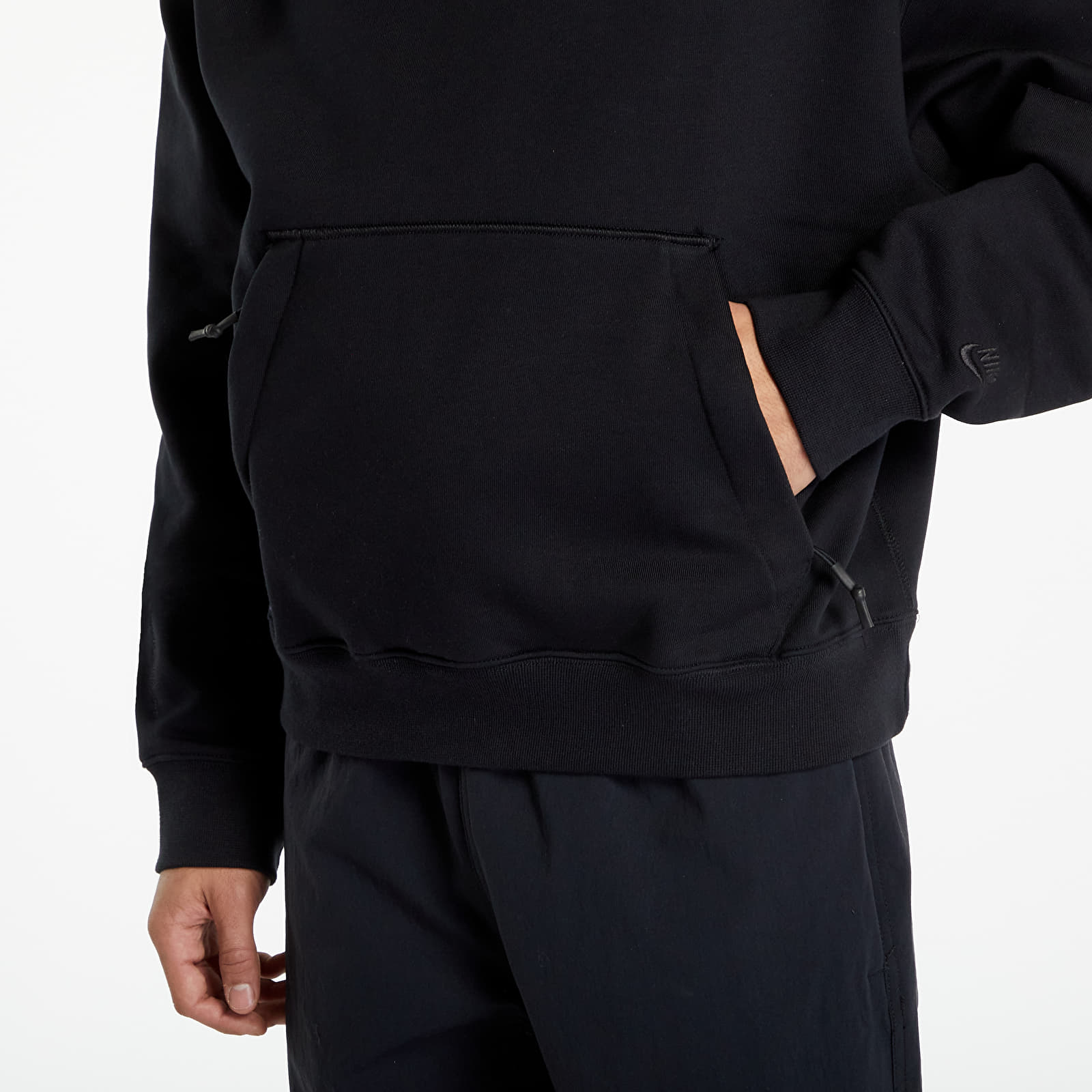 Hoodies and sweatshirts  Nike Sportswear Therma-FIT Tech Pack Men's Winterized Hoodie Black/ Black