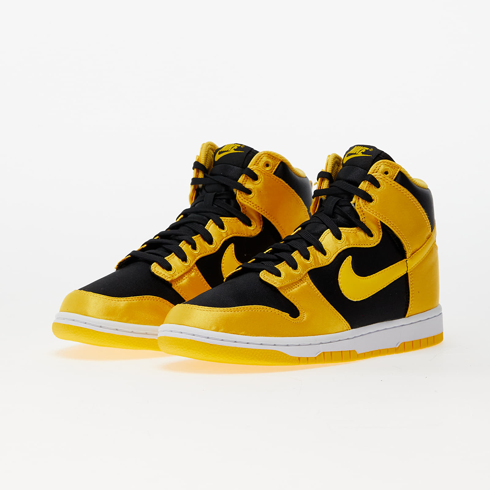 Sneakers und Schuhe für Frauen Nike W Dunk High Black/ Varsity Maize-White