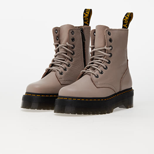 Men s sneakers and shoes Dr. Martens Jadon III Vintage Taupe Pisa Queens