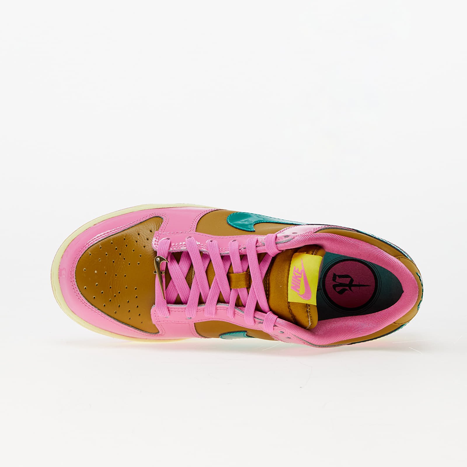 Women's sneakers and shoes Nike Dunk Low Parris Goebel Qs Playful Pink/ Multi-Color-Bronzine