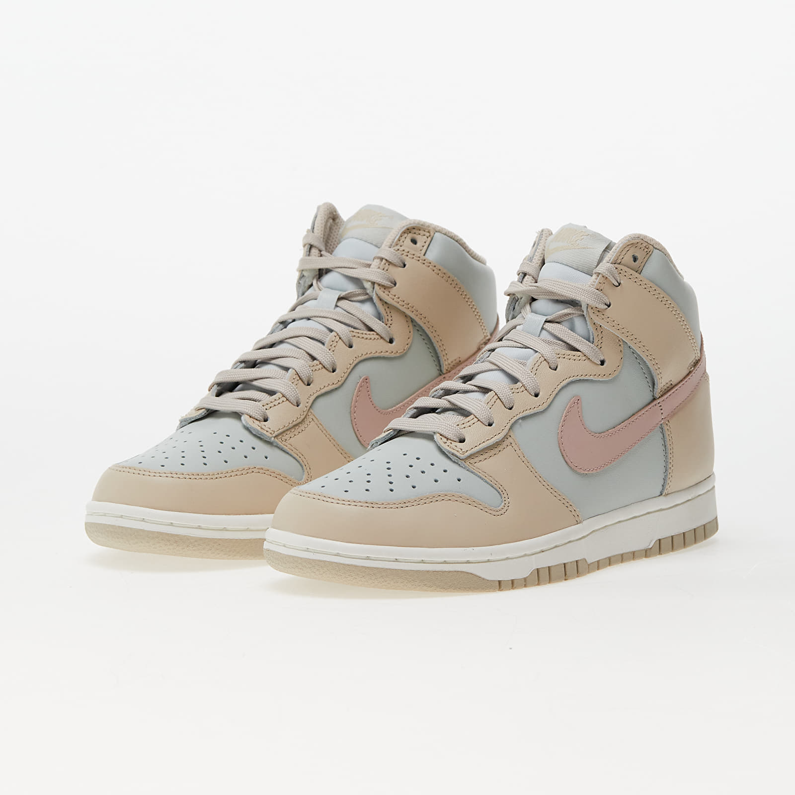 Women's sneakers and shoes Nike Dunk High Sanddrift/ Pink Oxford-Light Silver-Sail