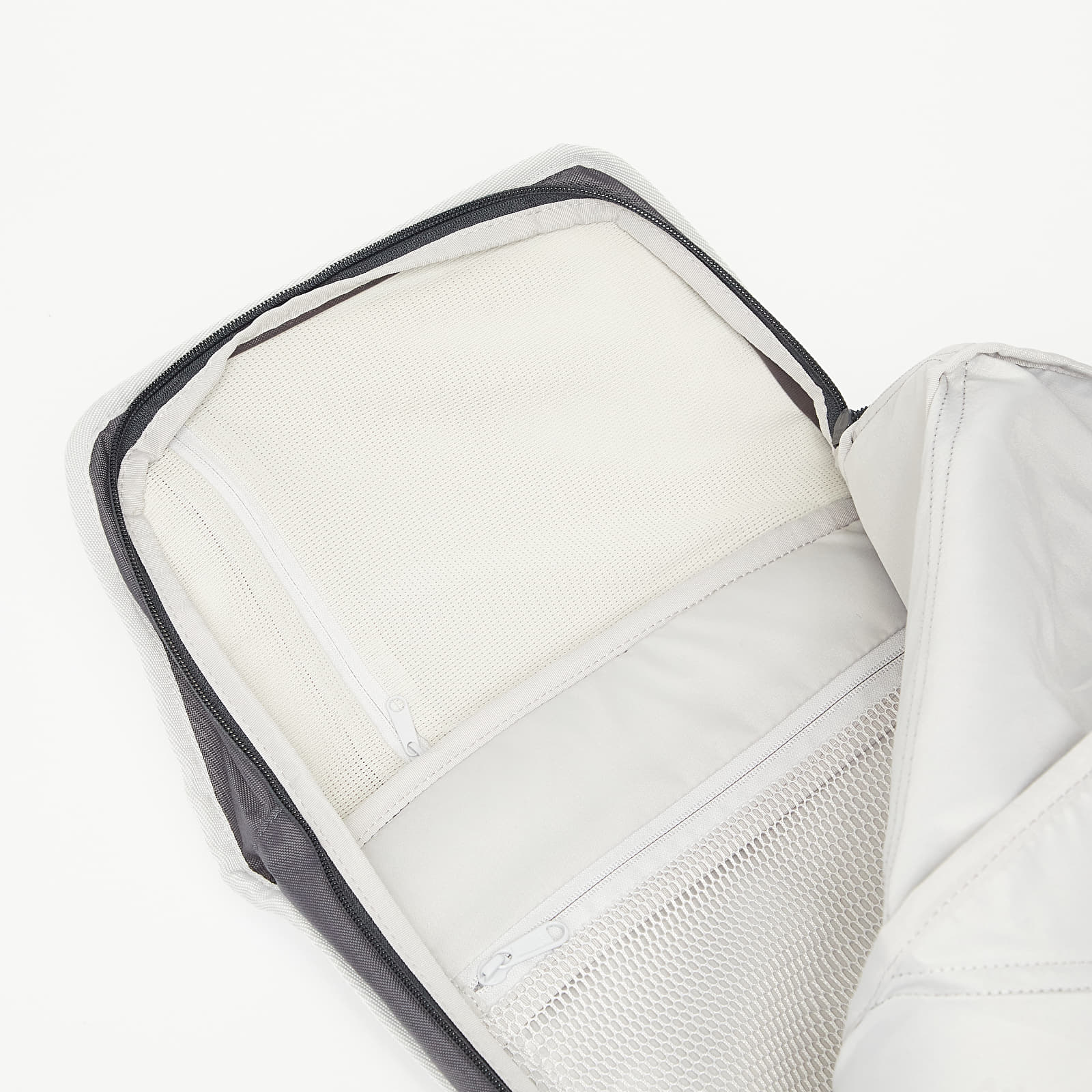 Batohy AEVOR Daypack Chilled Rose