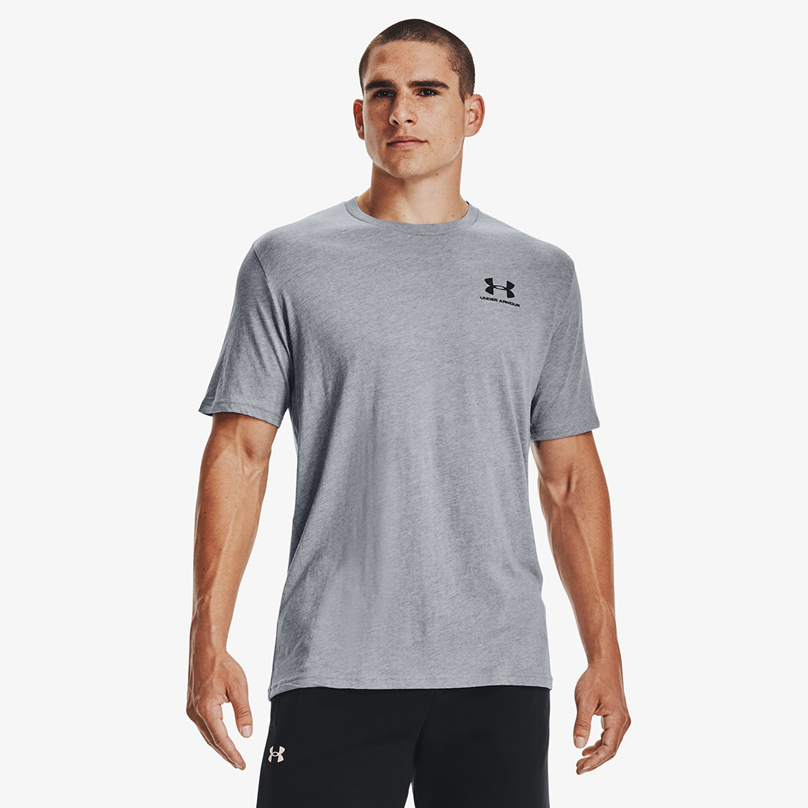 T-shirts Under Armour Sportstyle Left Chest Short Sleeve T-Shirt Gray