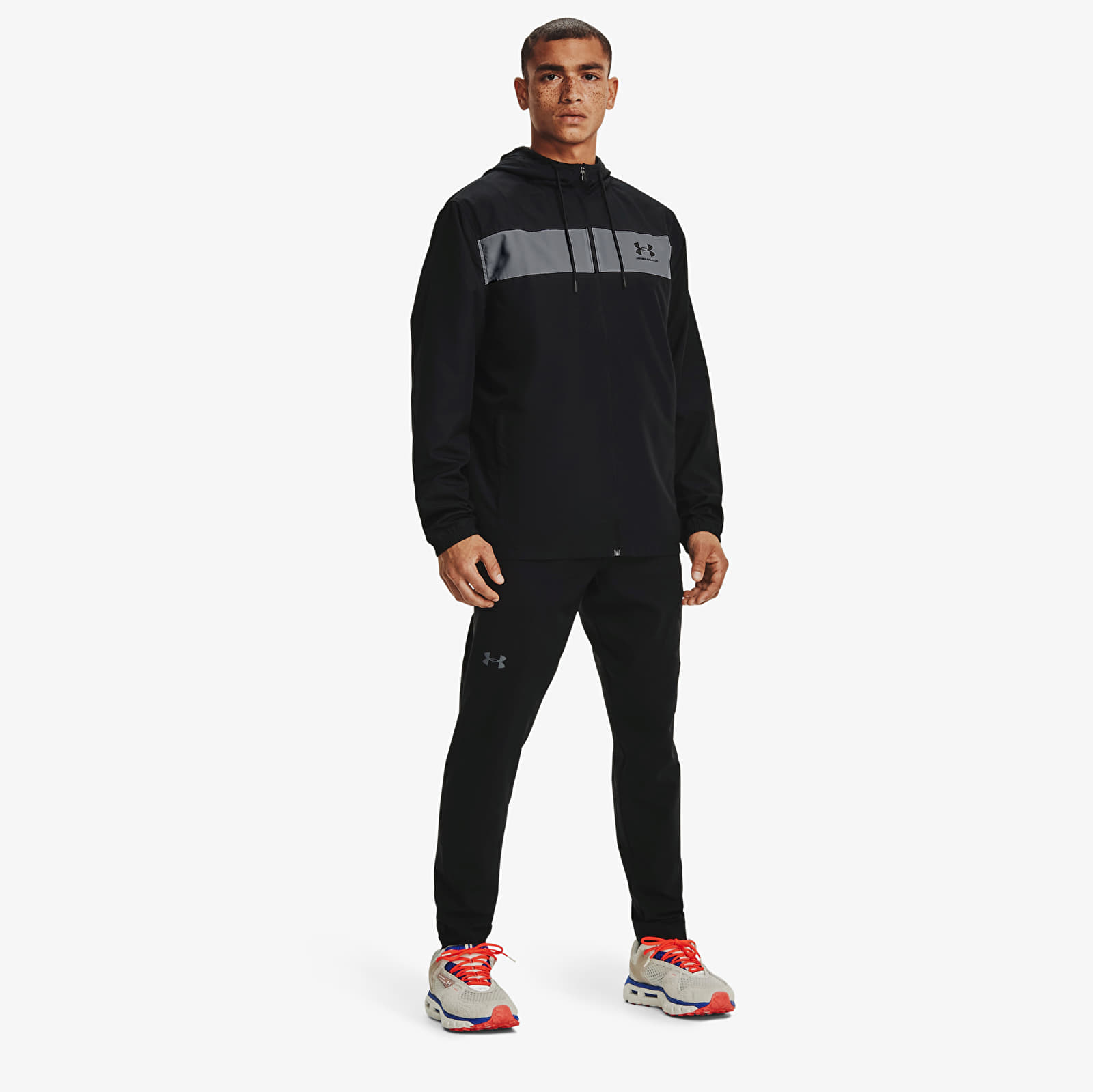 Windjacke Under Armour Sportstyle Windbreaker Black