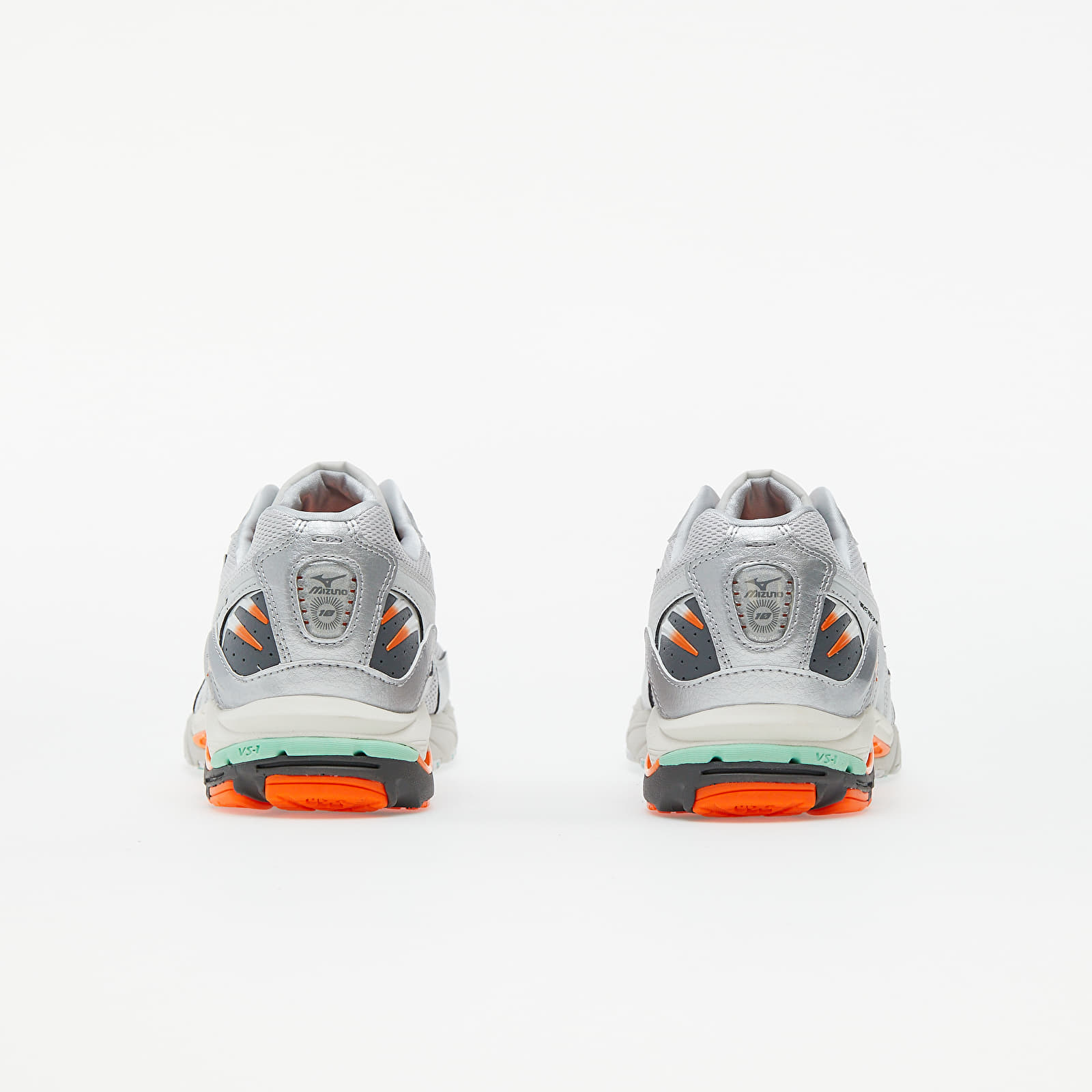 Turnschuhe und Schuhe für Männer Mizuno Wave Rider 10 Nimbus Cloud/ Lunar Rock/ Red Orange