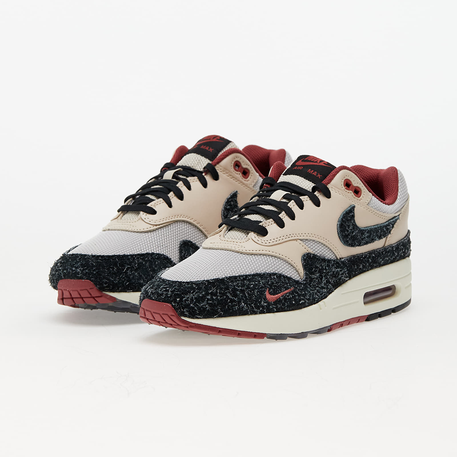 Turnschuhe und Schuhe fur Manner Nike Air Max 1 Premium Pearl White Black Vast Grey Cedar Queens