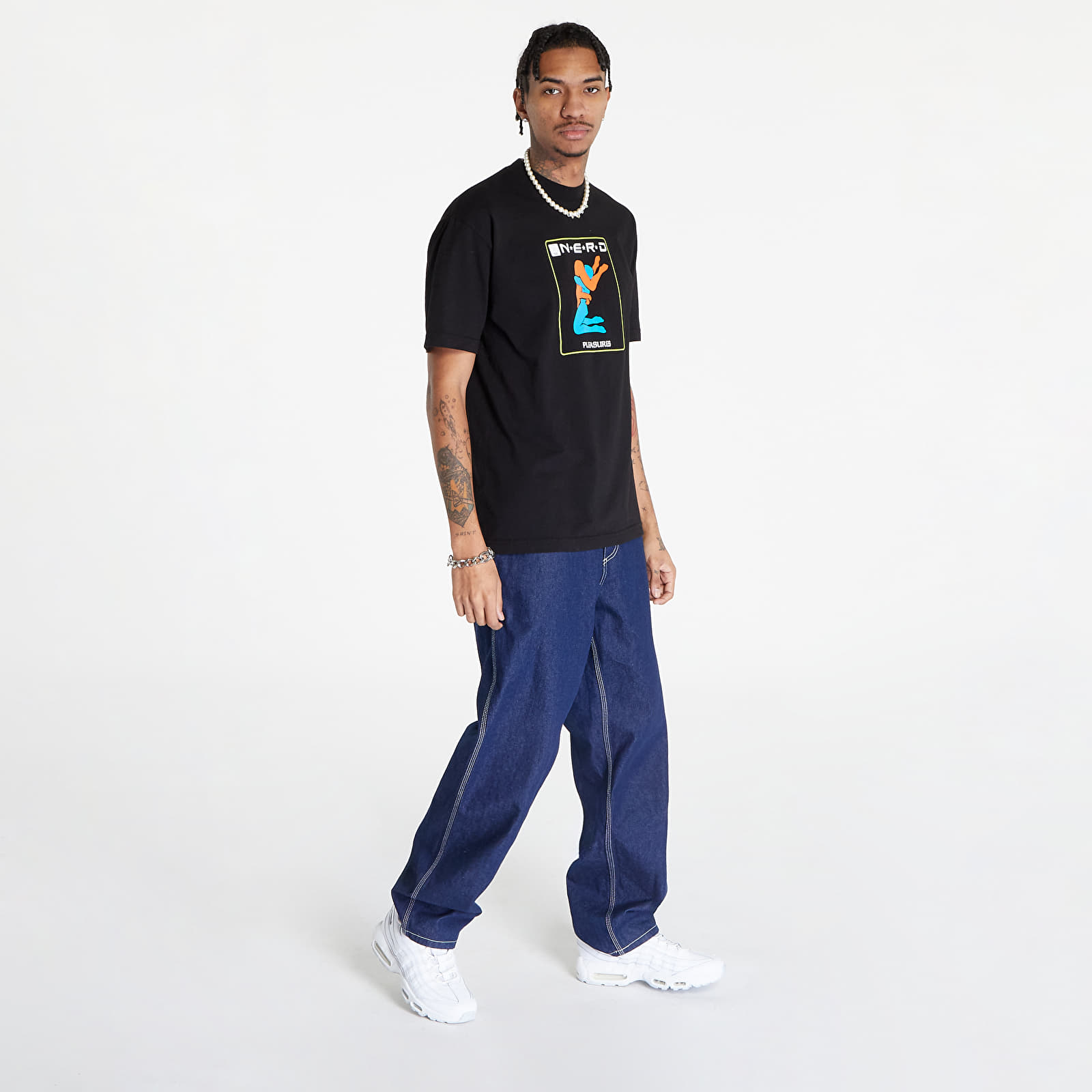 Tricouri  PLEASURES x N.E.R.D Provider T-Shirt Black