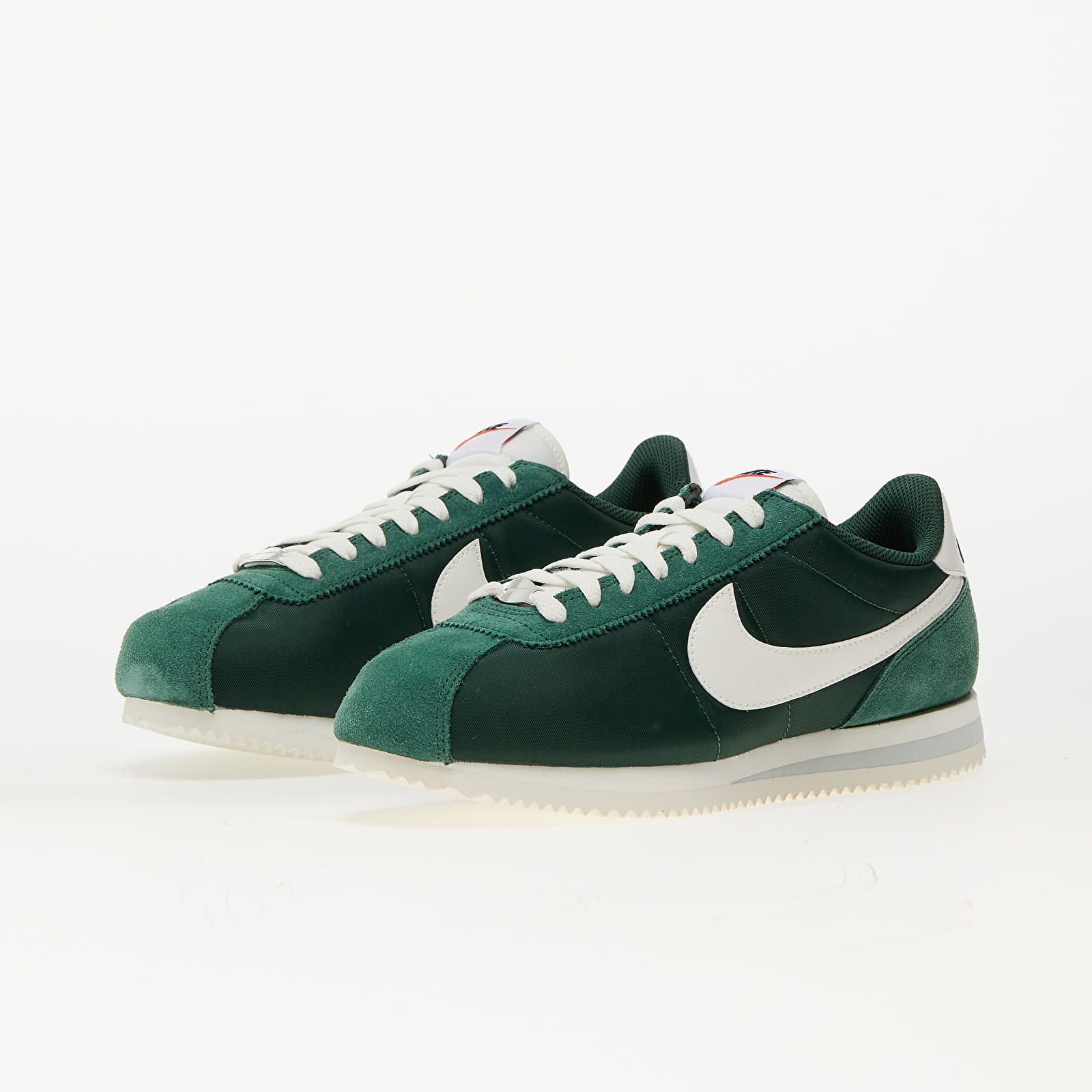 Женская обувь Nike Cortez Fir/ Sail-Sail-Light Silver