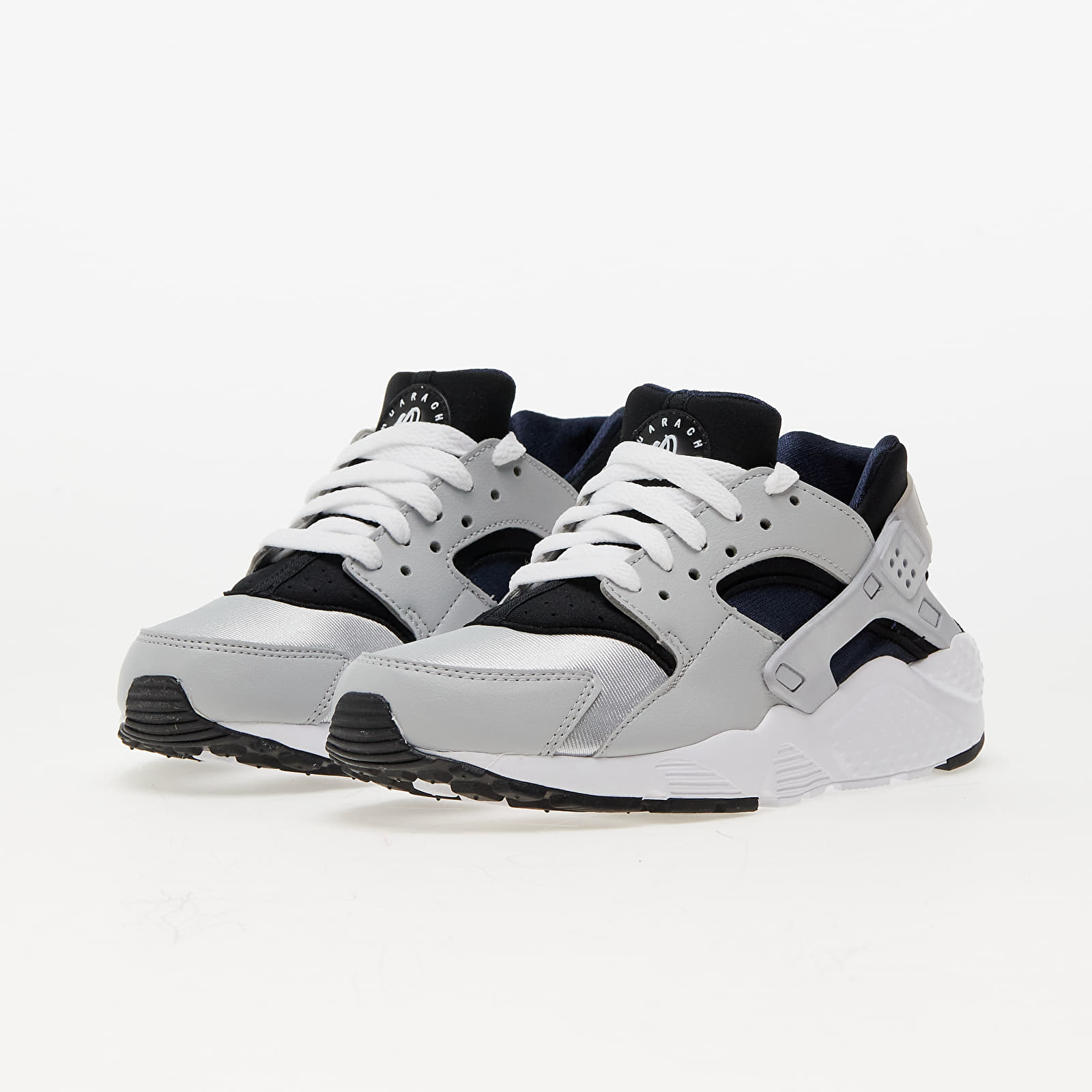 Women s sneakers and shoes Nike Huarache Run GS Grey FOG Wolf Grey Black Queens