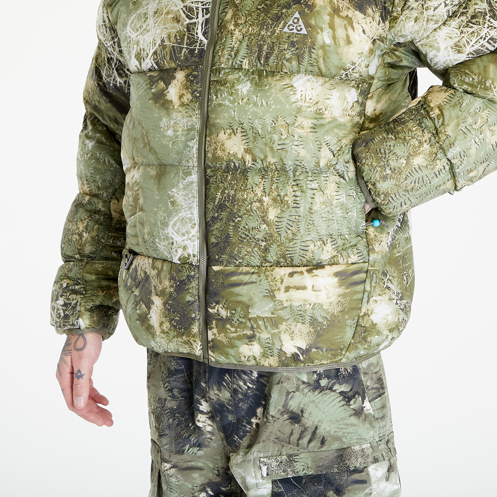 Chaquetas Nike ACG "Lunar Lake" Allover Print Puffer Jacket UNISEX Oil Green/ Medium Olive/ Reflective Silv