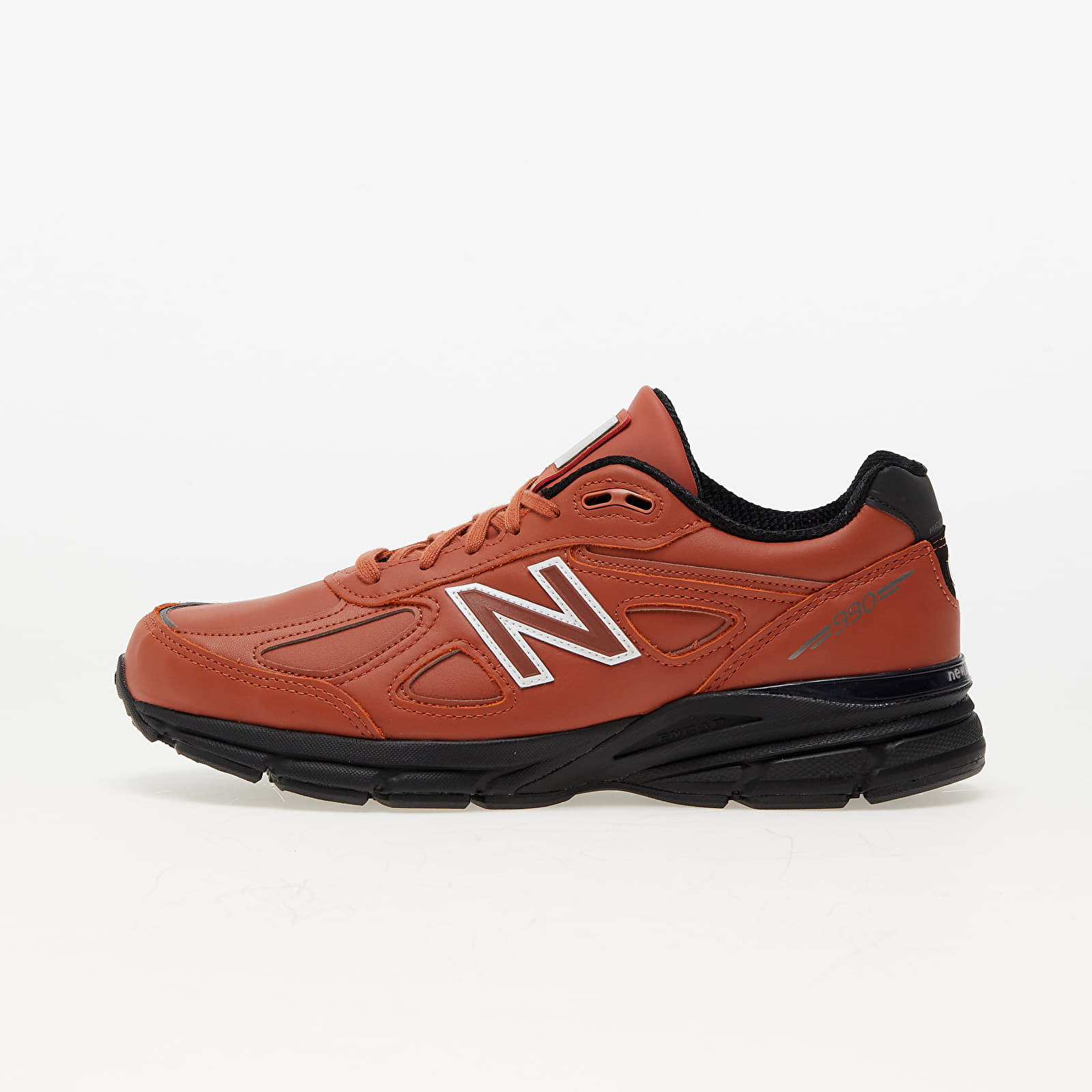 Baskets et chaussures pour hommes New Balance x Teddy Santis 990 V4 Made in USA Mahogany/ Black