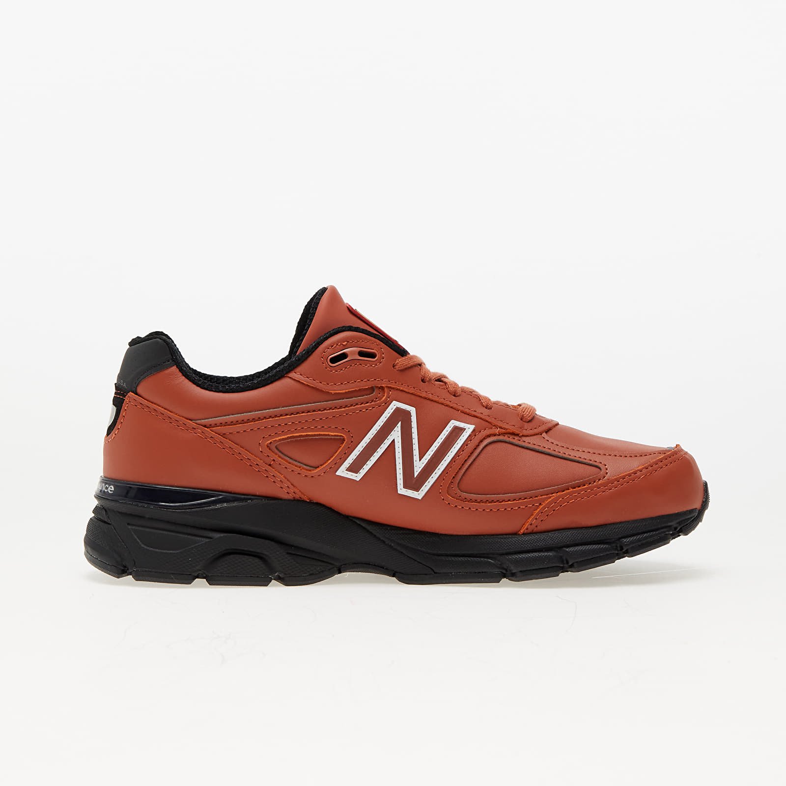 Turnschuhe und Schuhe für Männer New Balance x Teddy Santis 990 V4 Made in USA Mahogany/ Black