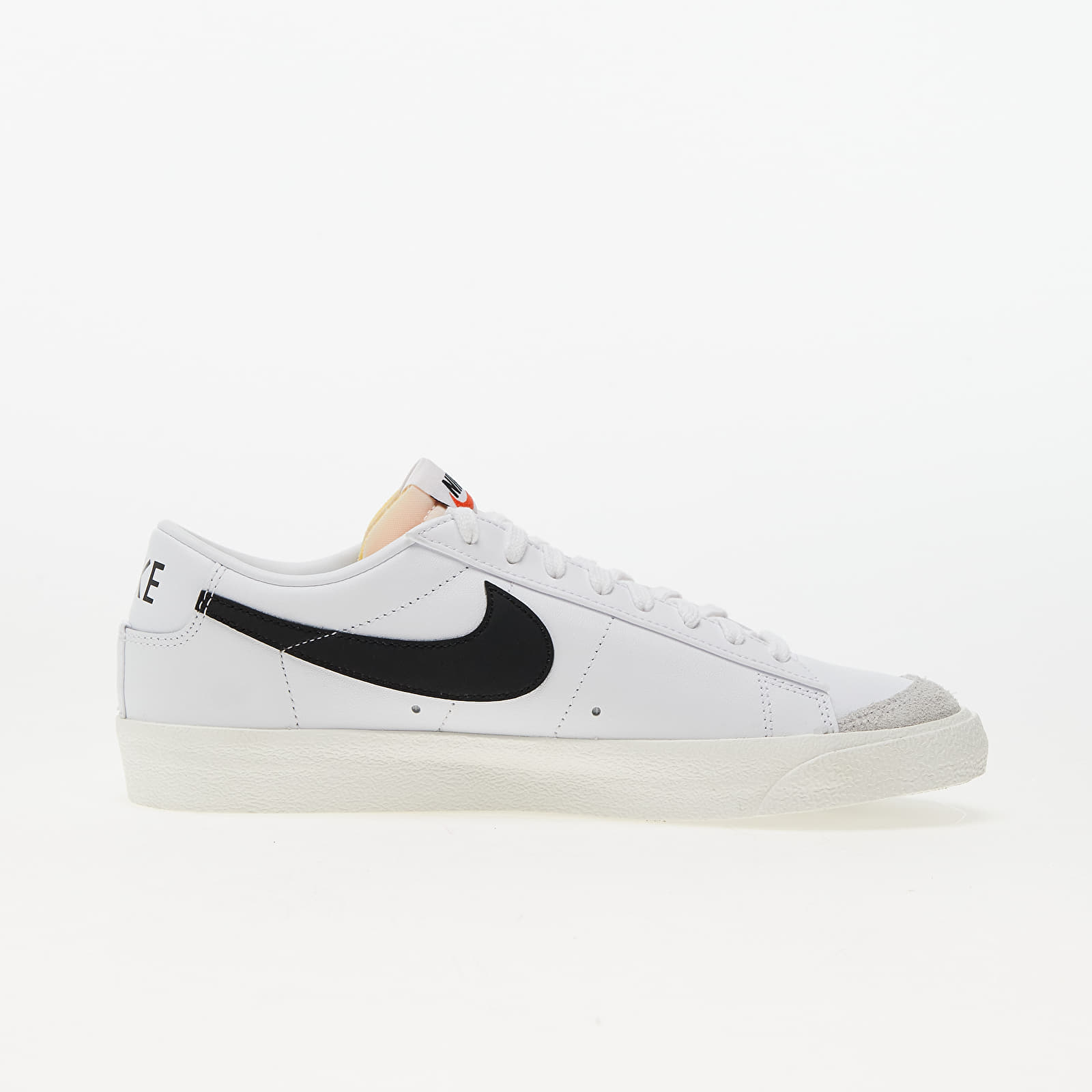 Men's sneakers and shoes Nike Blazer Low '77 Vintage White/ Black-Sail