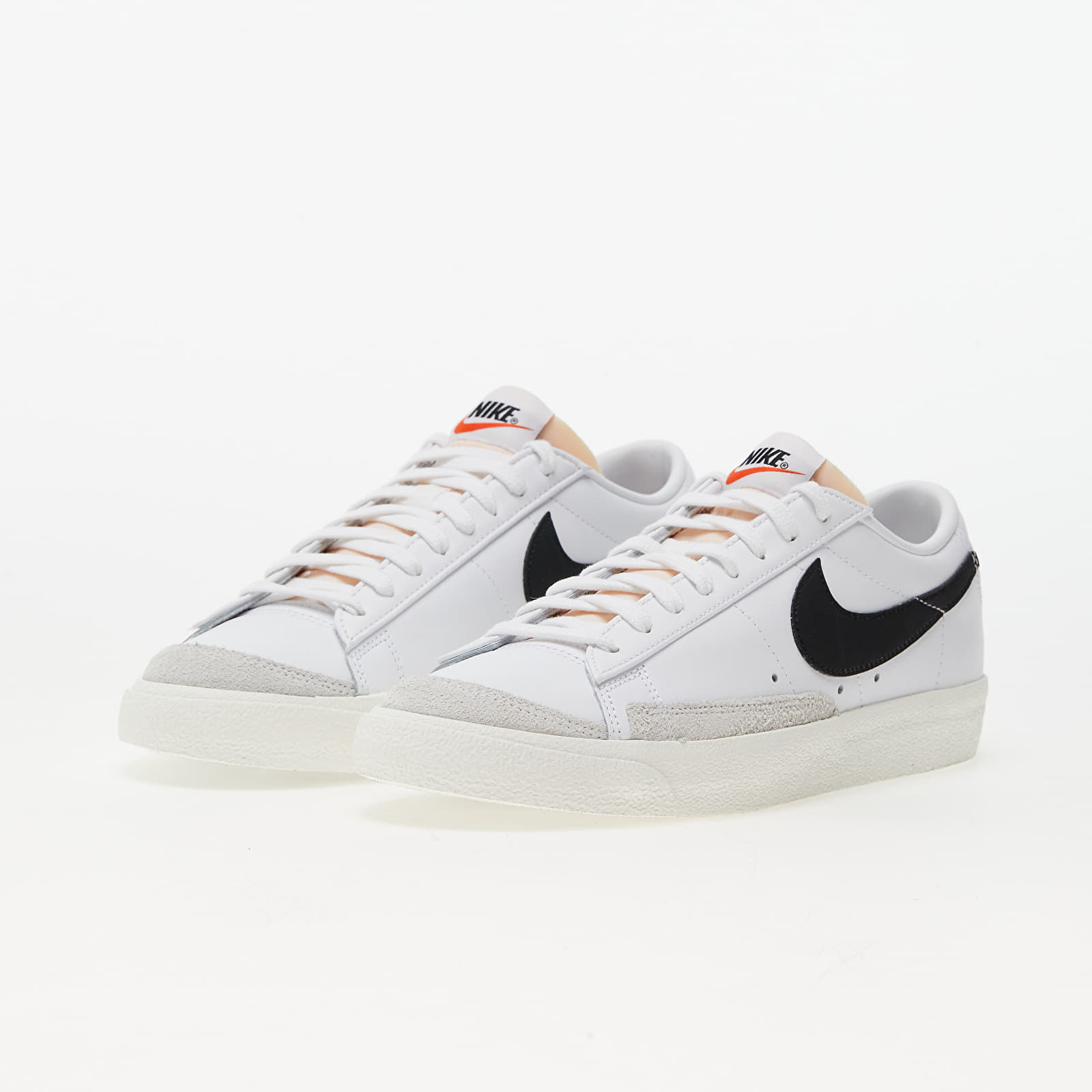 Men's sneakers and shoes Nike Blazer Low '77 Vintage White/ Black-Sail