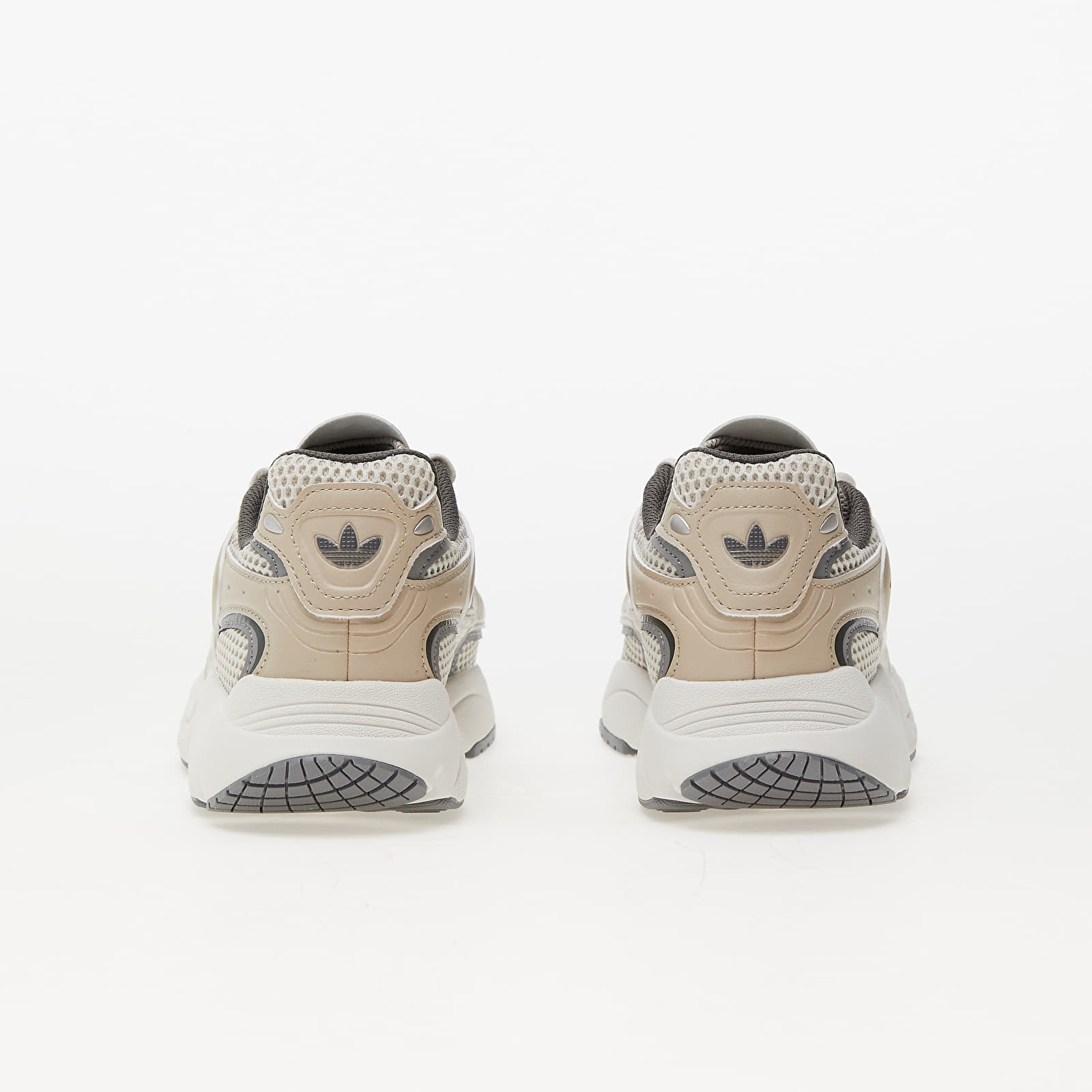 Herenschoenen adidas Ozmillen Aluminium/ Magic Beige/ Grey Three