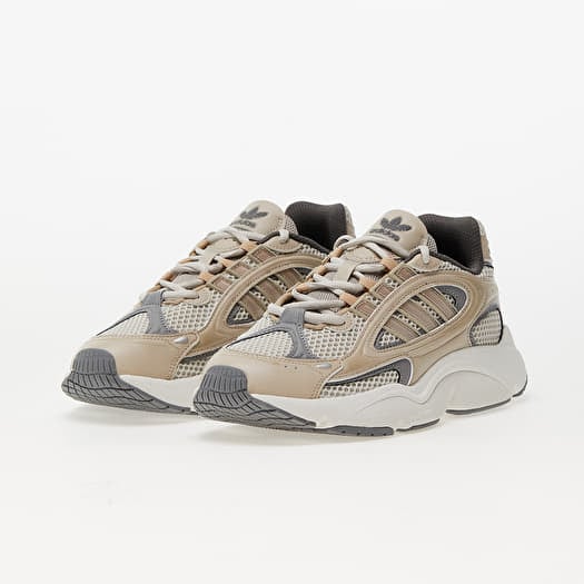 Chaussure adidas beige clearance
