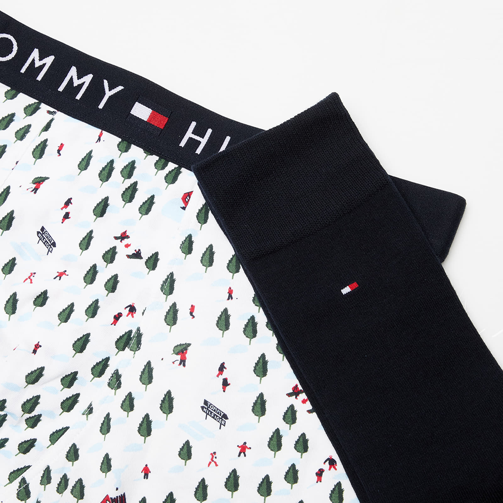 Boxerky Tommy Hilfiger Gift Giving Trunk & Sock Set Holiday Lodge/ Desert Sky