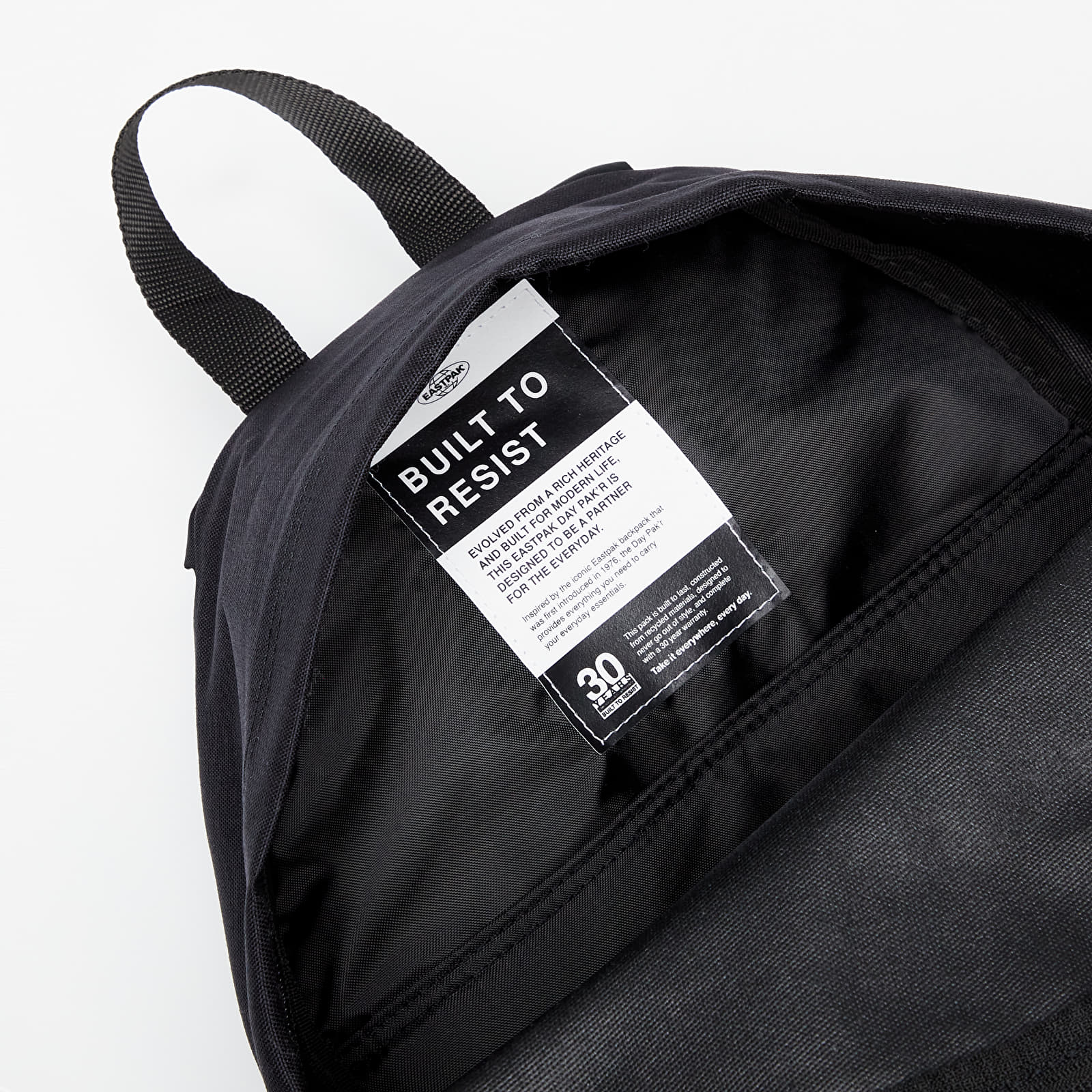 Eastpak material deals