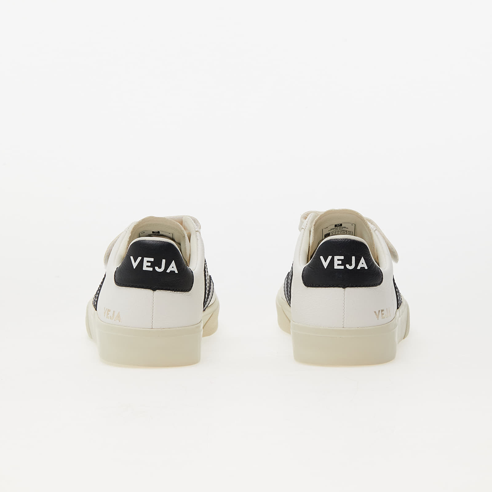 Damessneakers en -schoenen Veja Recife Logo Chromefree Leather Extra/ White_Black