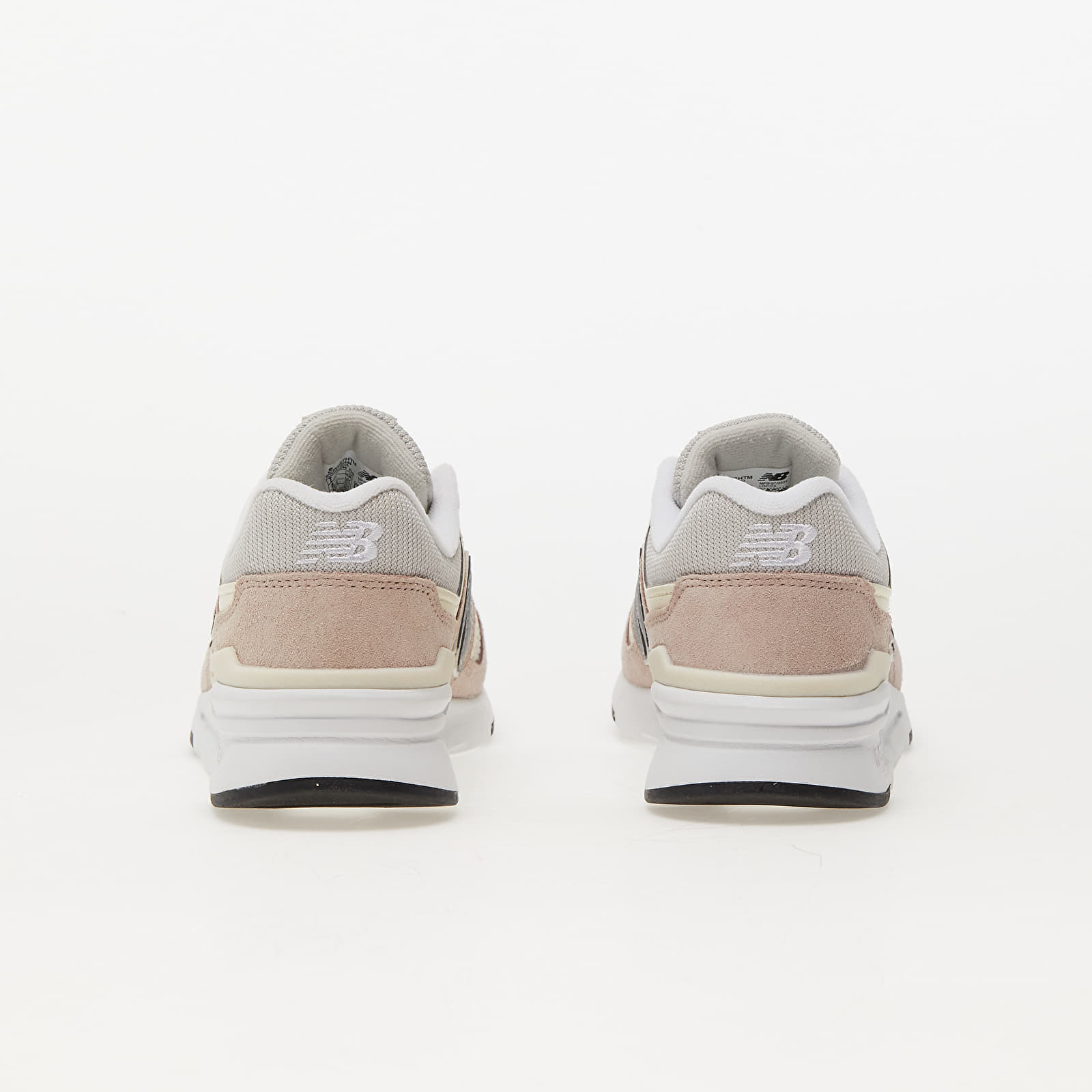 Women's sneakers and shoes New Balance CW997HTM 