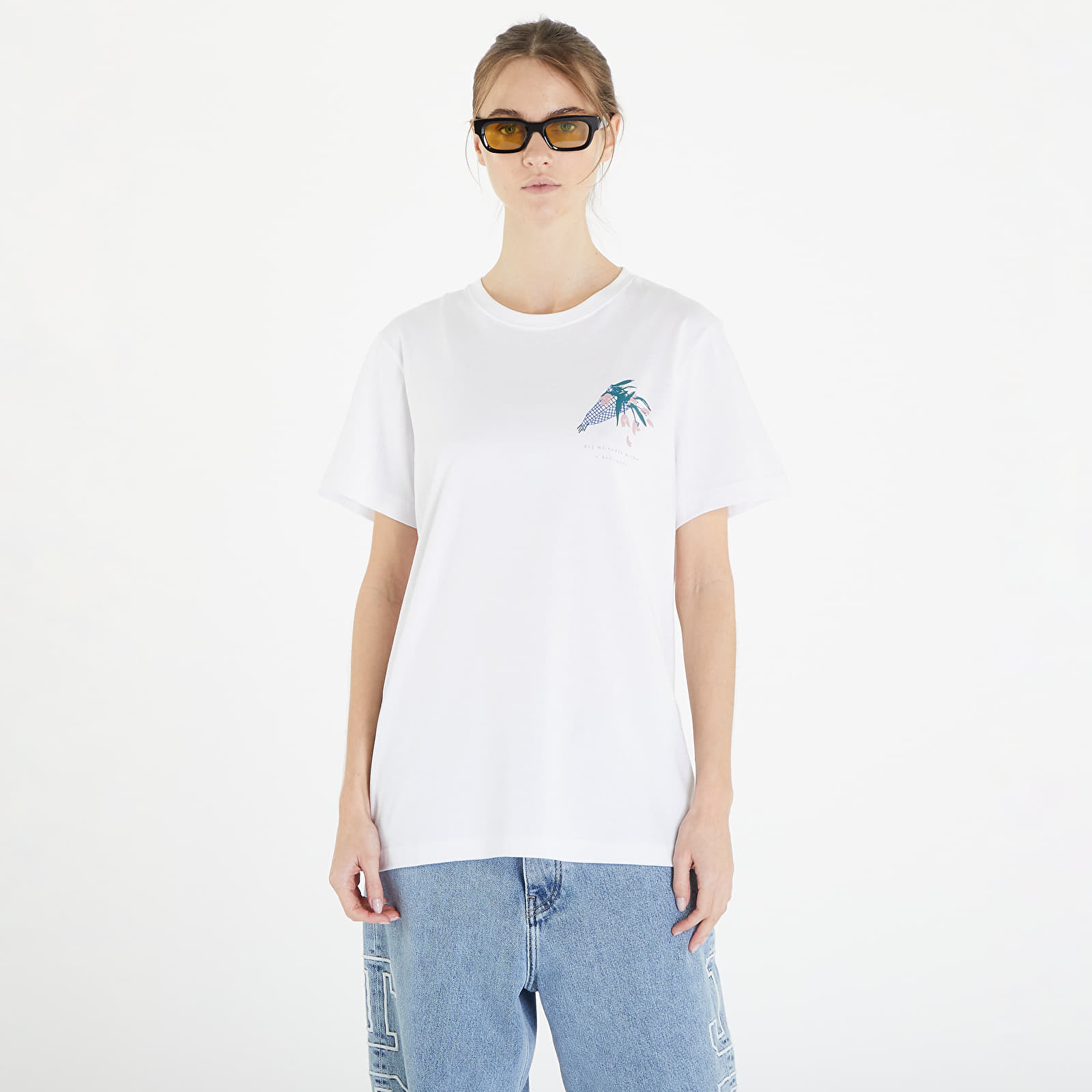 T-shirts Queens Dej Mi Radši Kytku V Květináči T-Shirt UNISEX White