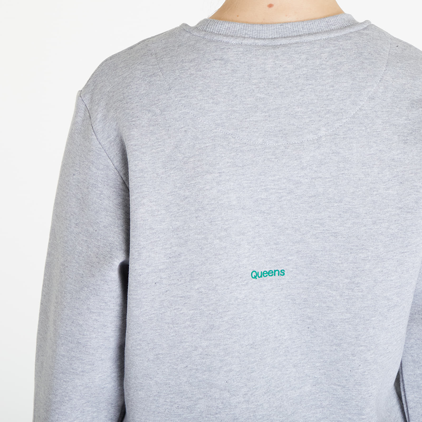 Mikiny Queens Dej Mi Radši Kytku V Květináči Crewneck UNISEX Gray Melange