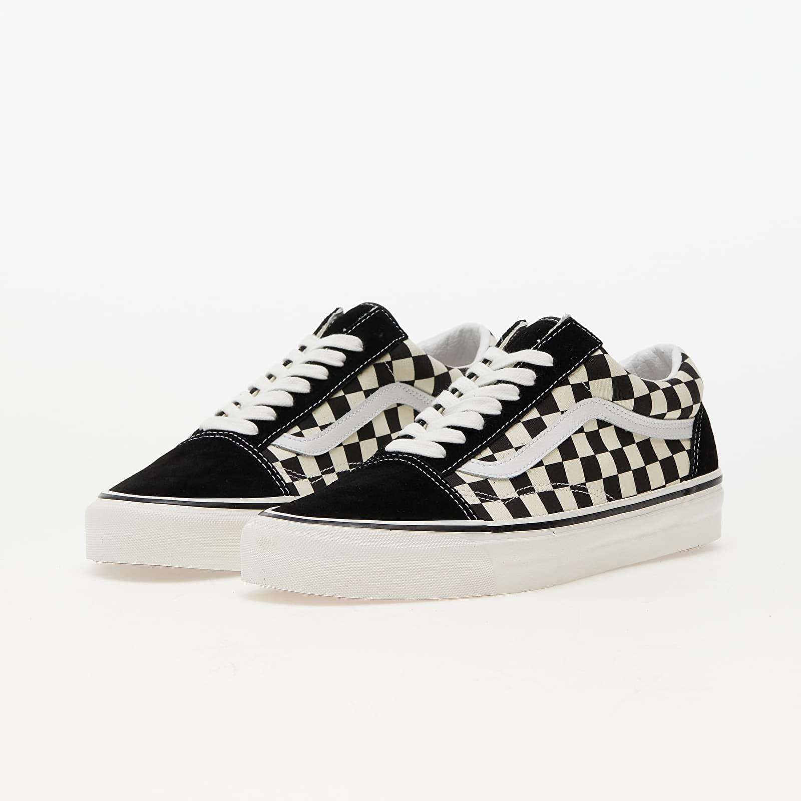 Turnschuhe und Schuhe für Männer Vans Old Skool 36 DX Black/ Chck