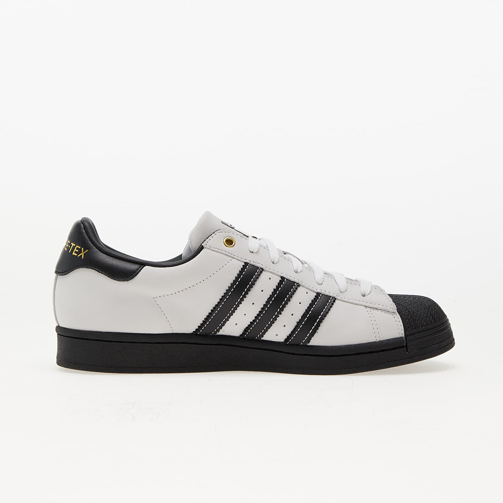 Adidas superstar skateboarding black best sale